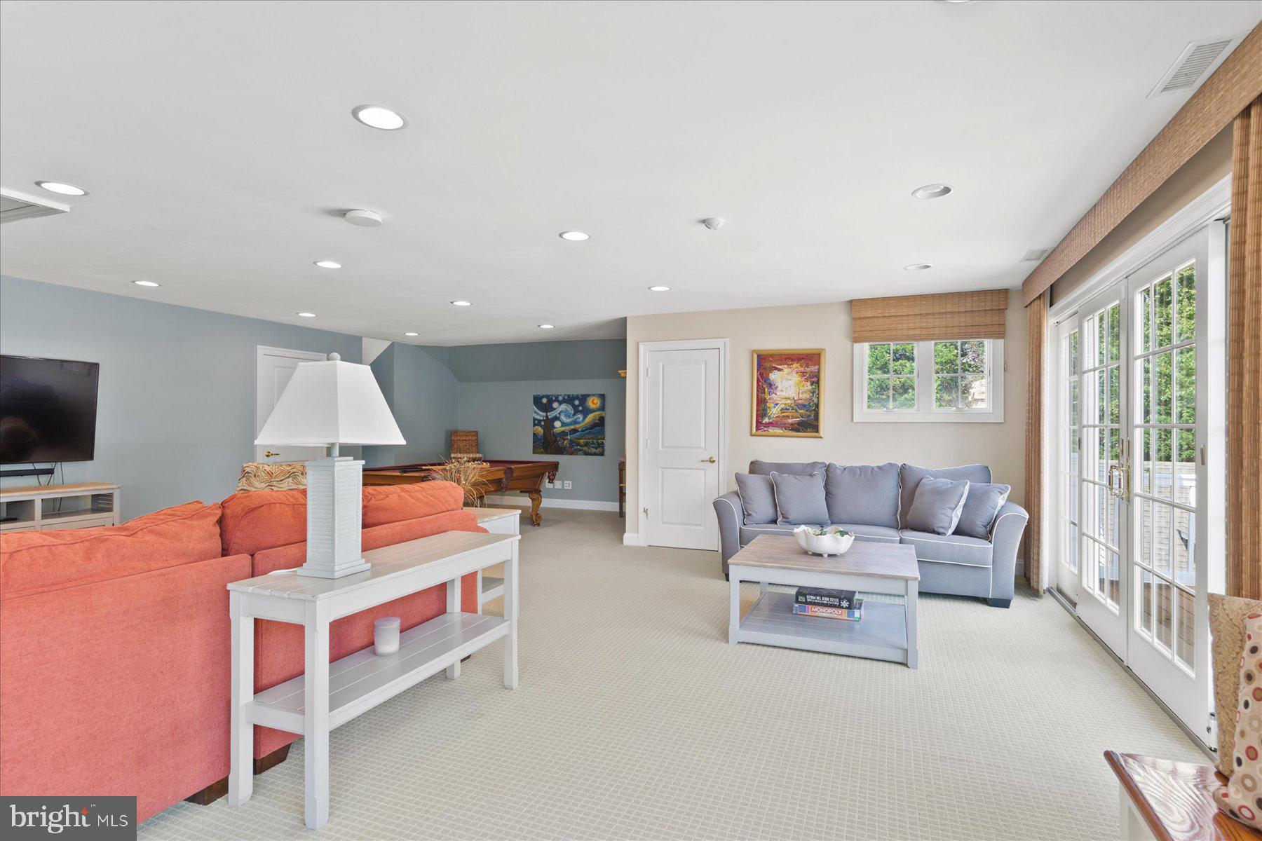 CEDAR CREEK - Residential