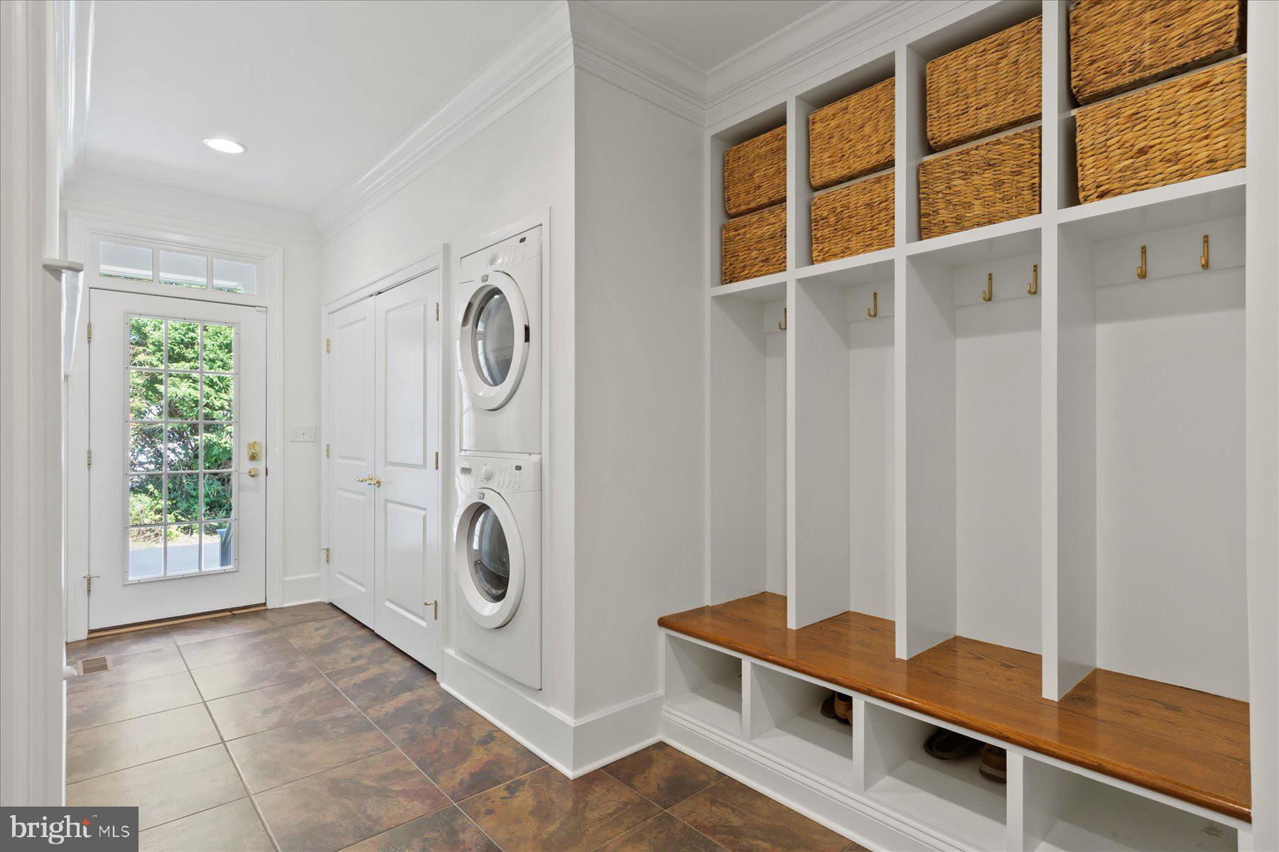 CEDAR CREEK - Residential