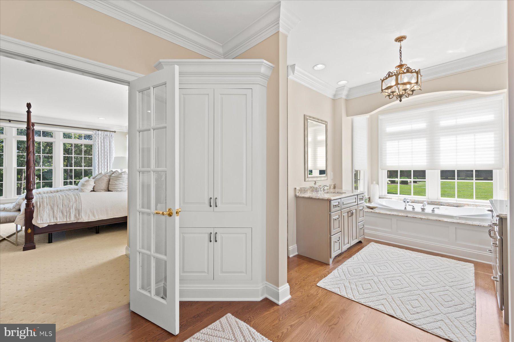 CEDAR CREEK - Residential