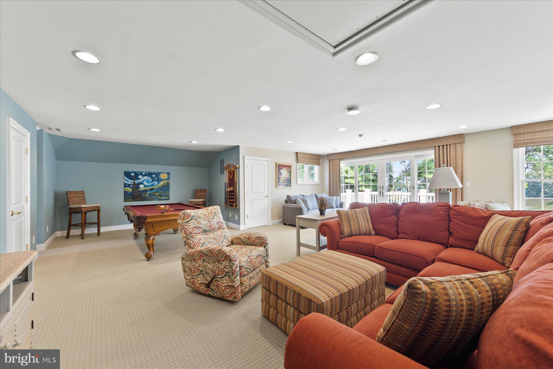 CEDAR CREEK - Residential