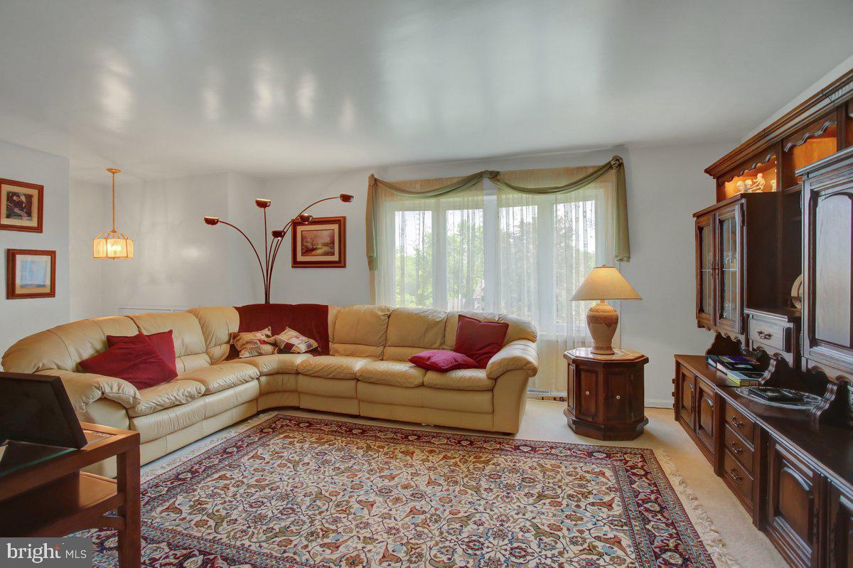 195 ECHO DRIVE