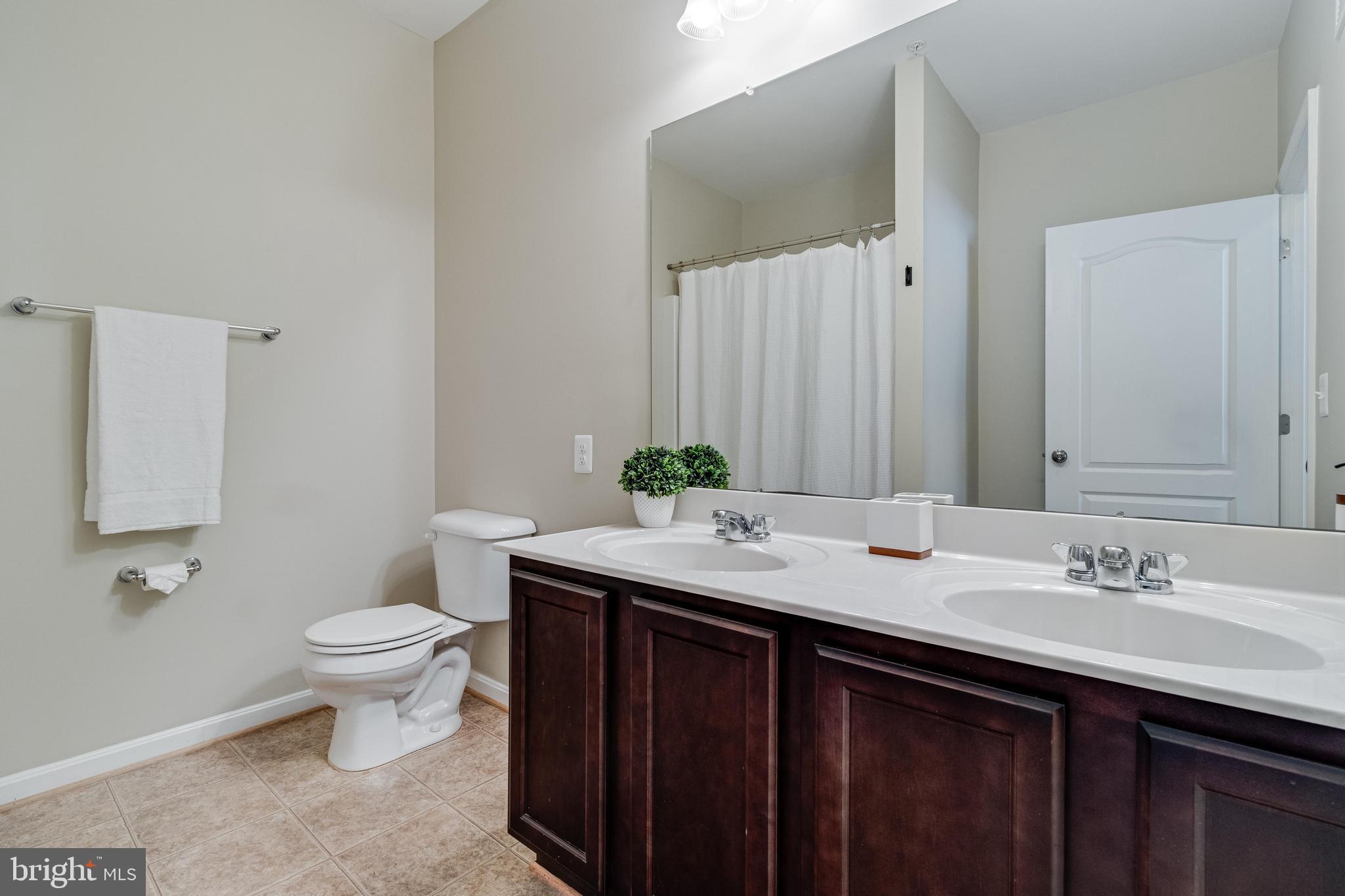 THE RESIDENCES OF WILDEWOOD - Residential