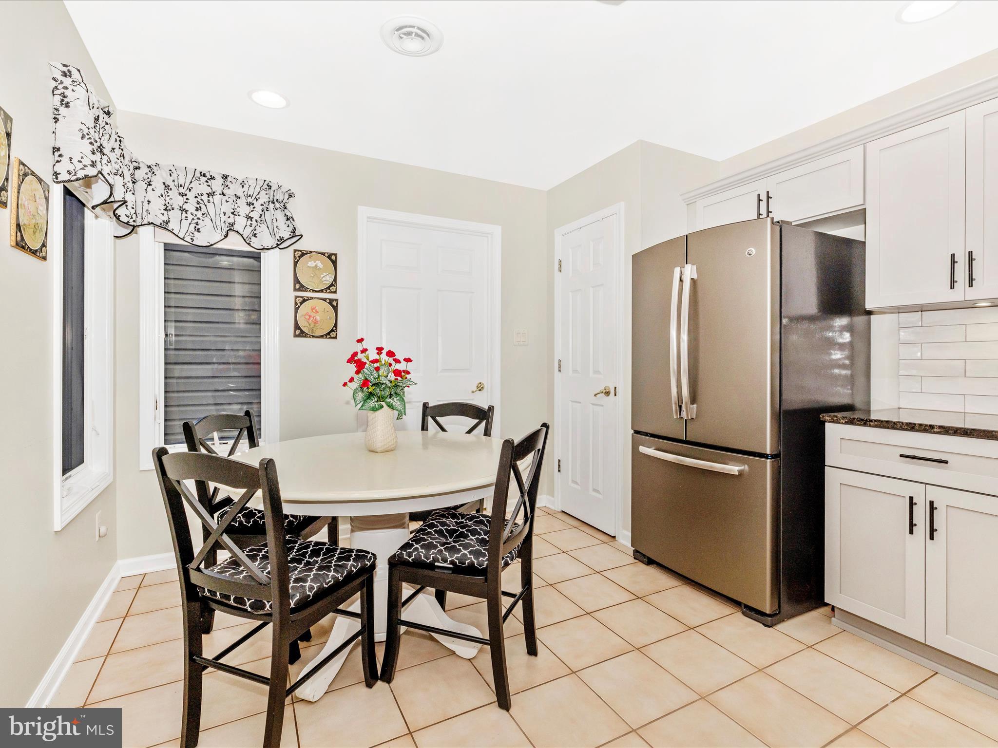 PENN NATIONAL ESTATES - Residential