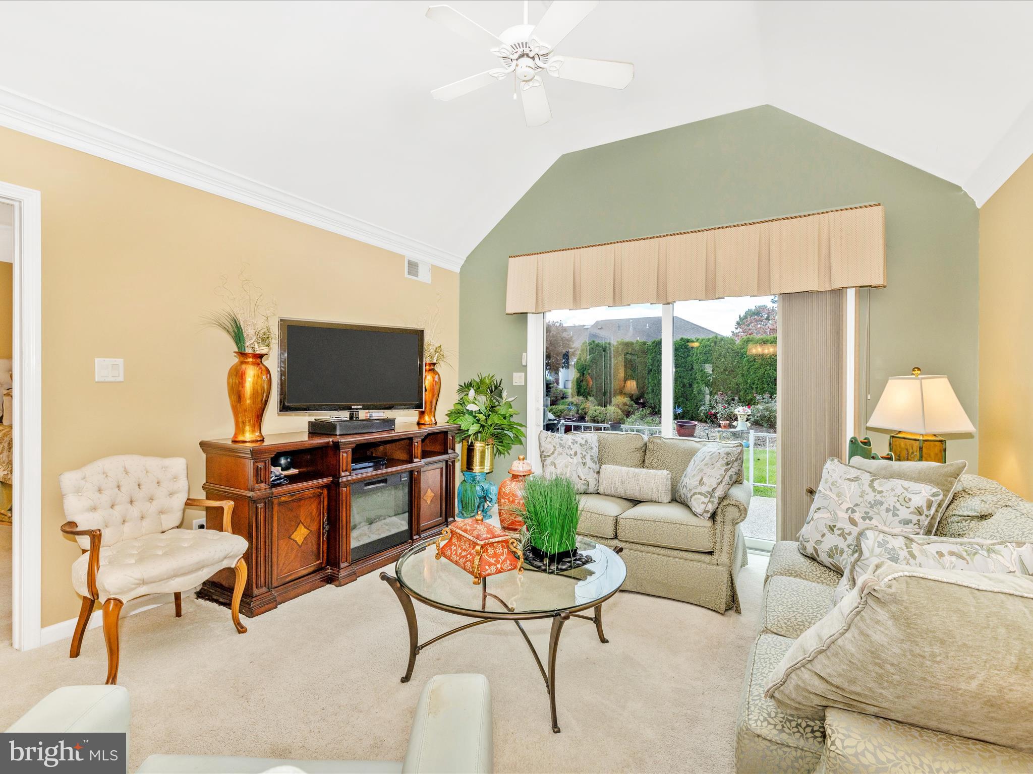 PENN NATIONAL ESTATES - Residential