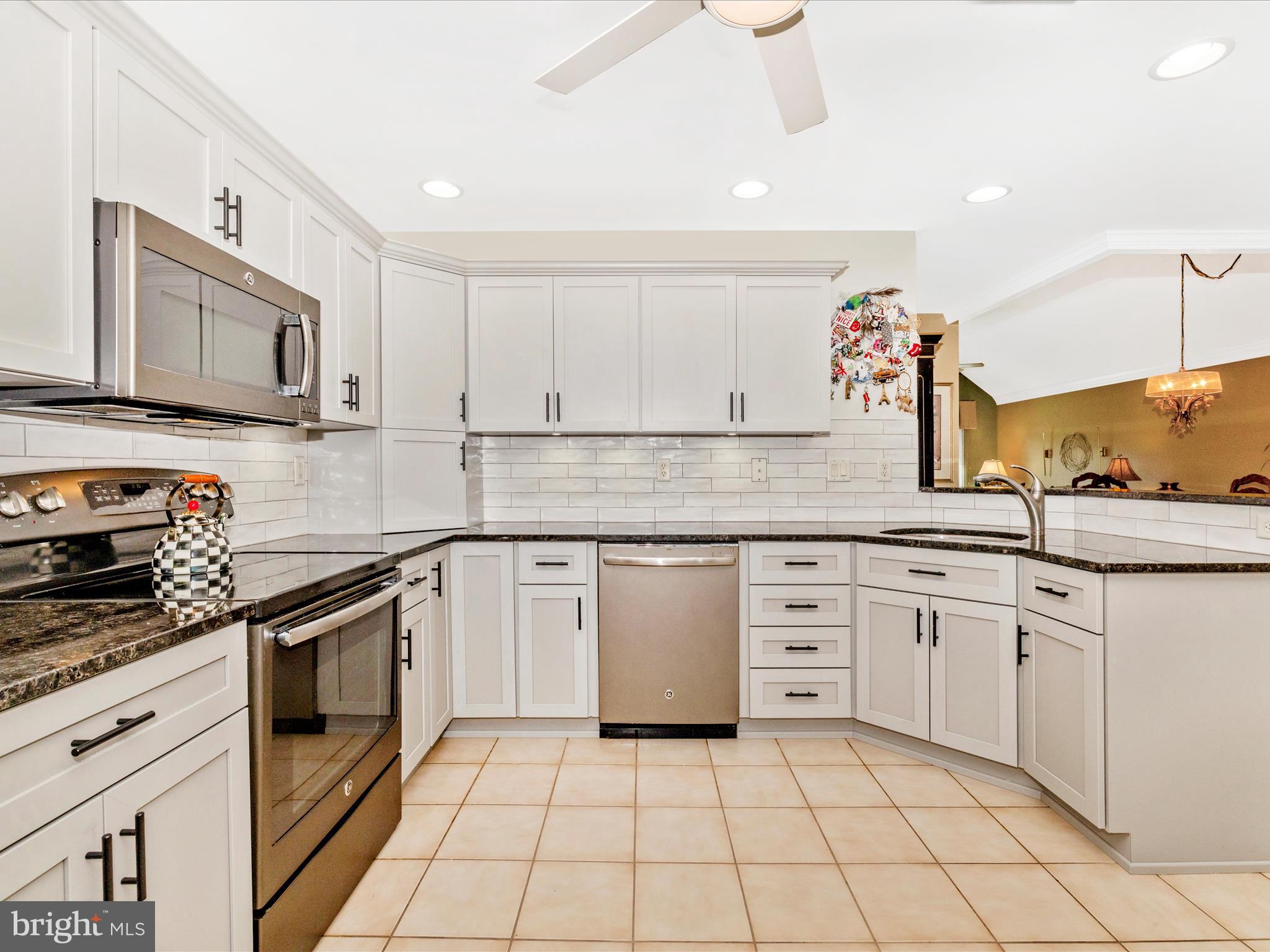 PENN NATIONAL ESTATES - Residential