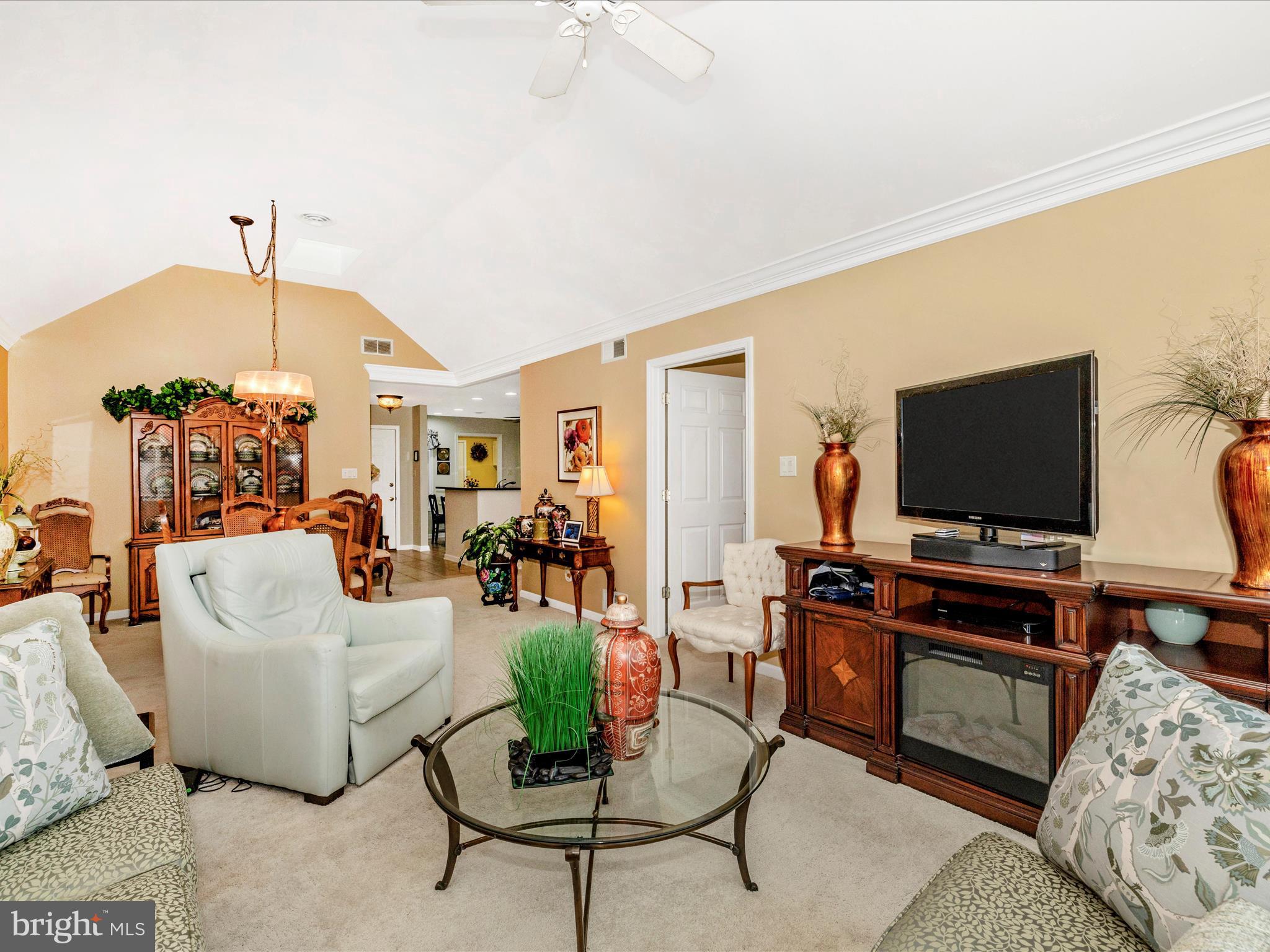 PENN NATIONAL ESTATES - Residential