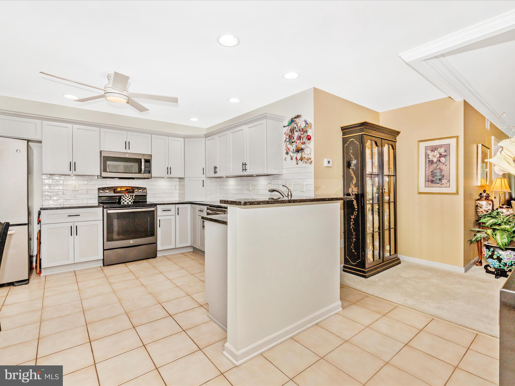 2375 ARONIMINK CIRCLE