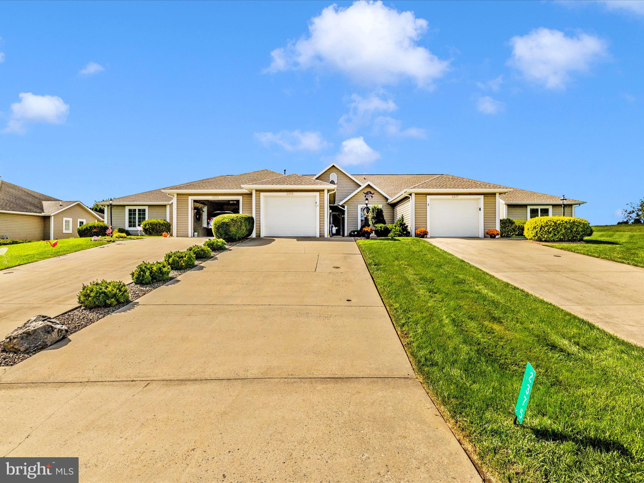 PENN NATIONAL ESTATES - Residential