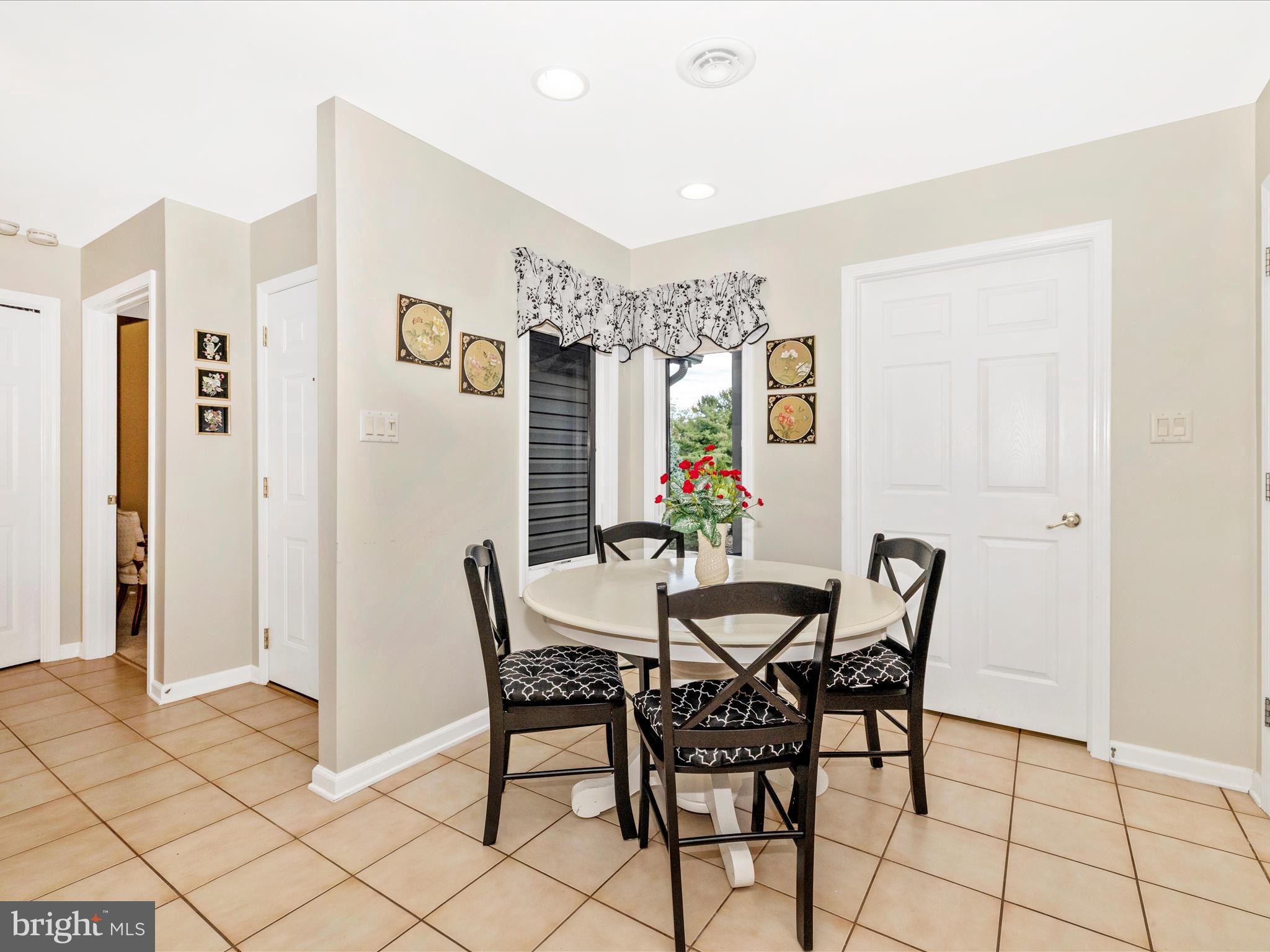 PENN NATIONAL ESTATES - Residential