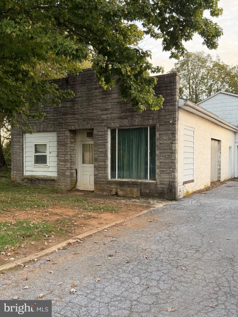 Photo of 5456 E Buchanan Trail East, WAYNESBORO, PA 17268 (MLS # PAFL2038152)