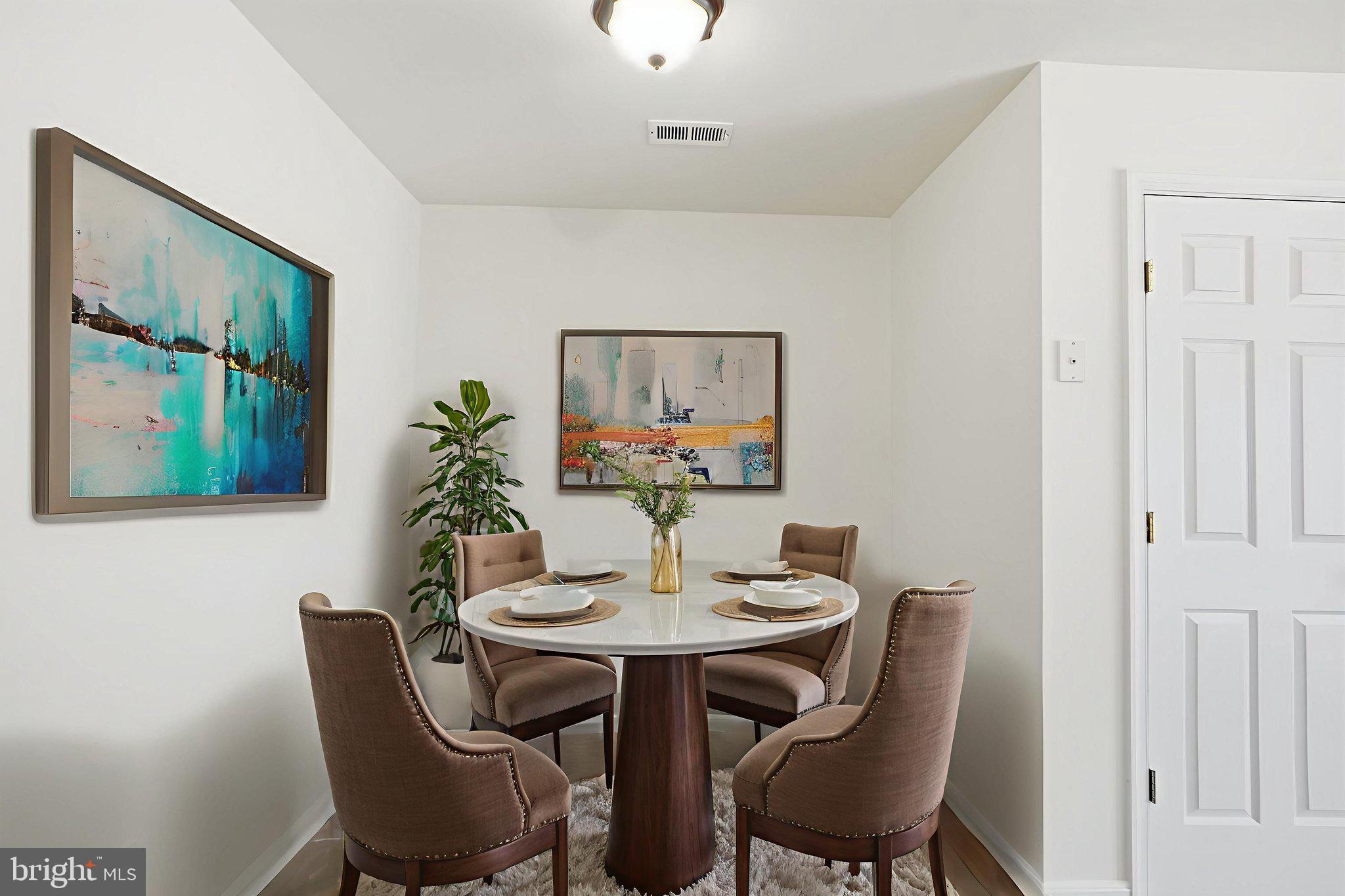 CLOVERLEAF COMMONS - Residential