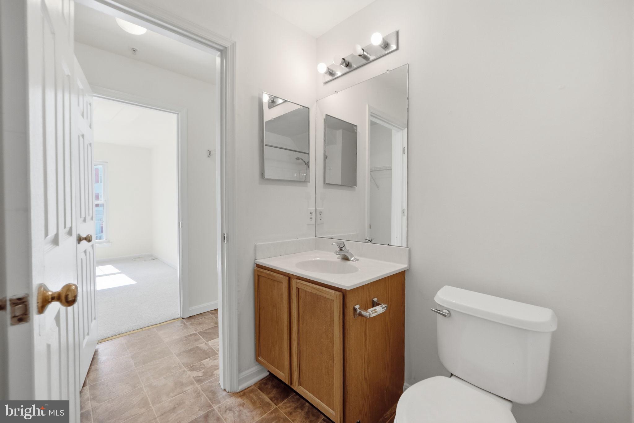 CLOVERLEAF COMMONS - Residential