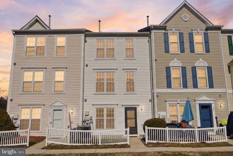 Photo of 602 Sprite Way, GLEN BURNIE, MD 21061 (MLS # MDAA2136228)