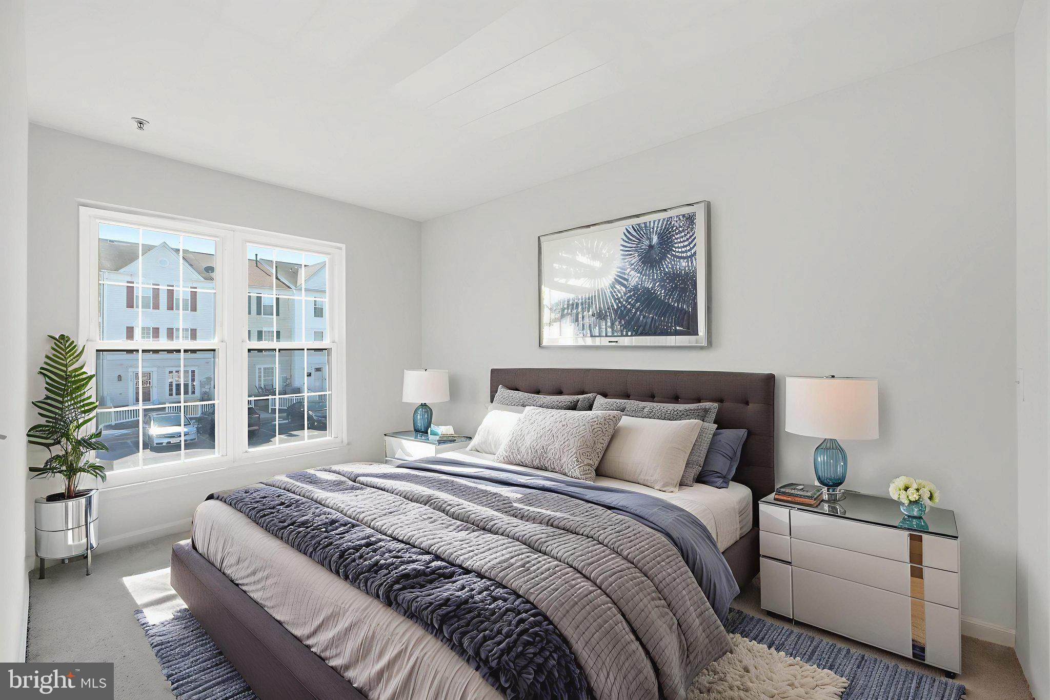 CLOVERLEAF COMMONS - Residential