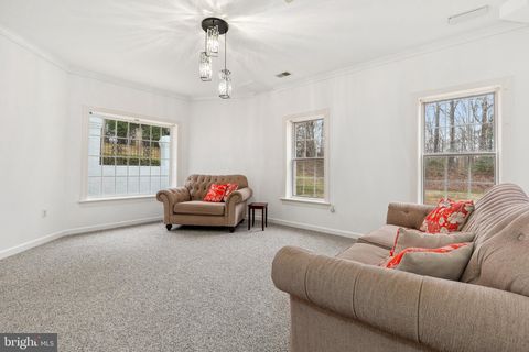 listing image 80