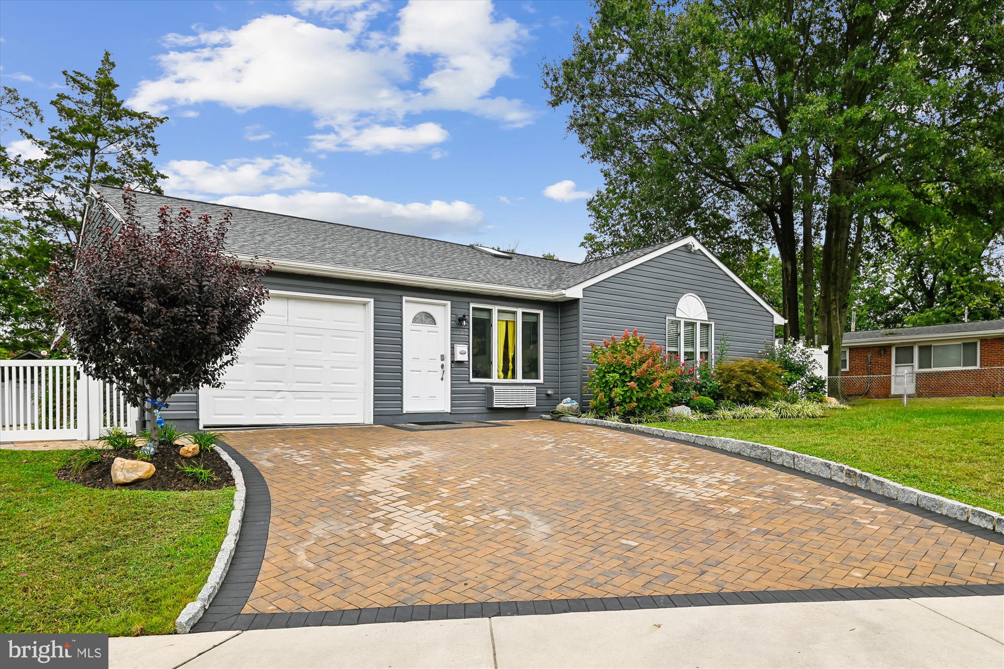 1125 CRAWFORD DRIVE