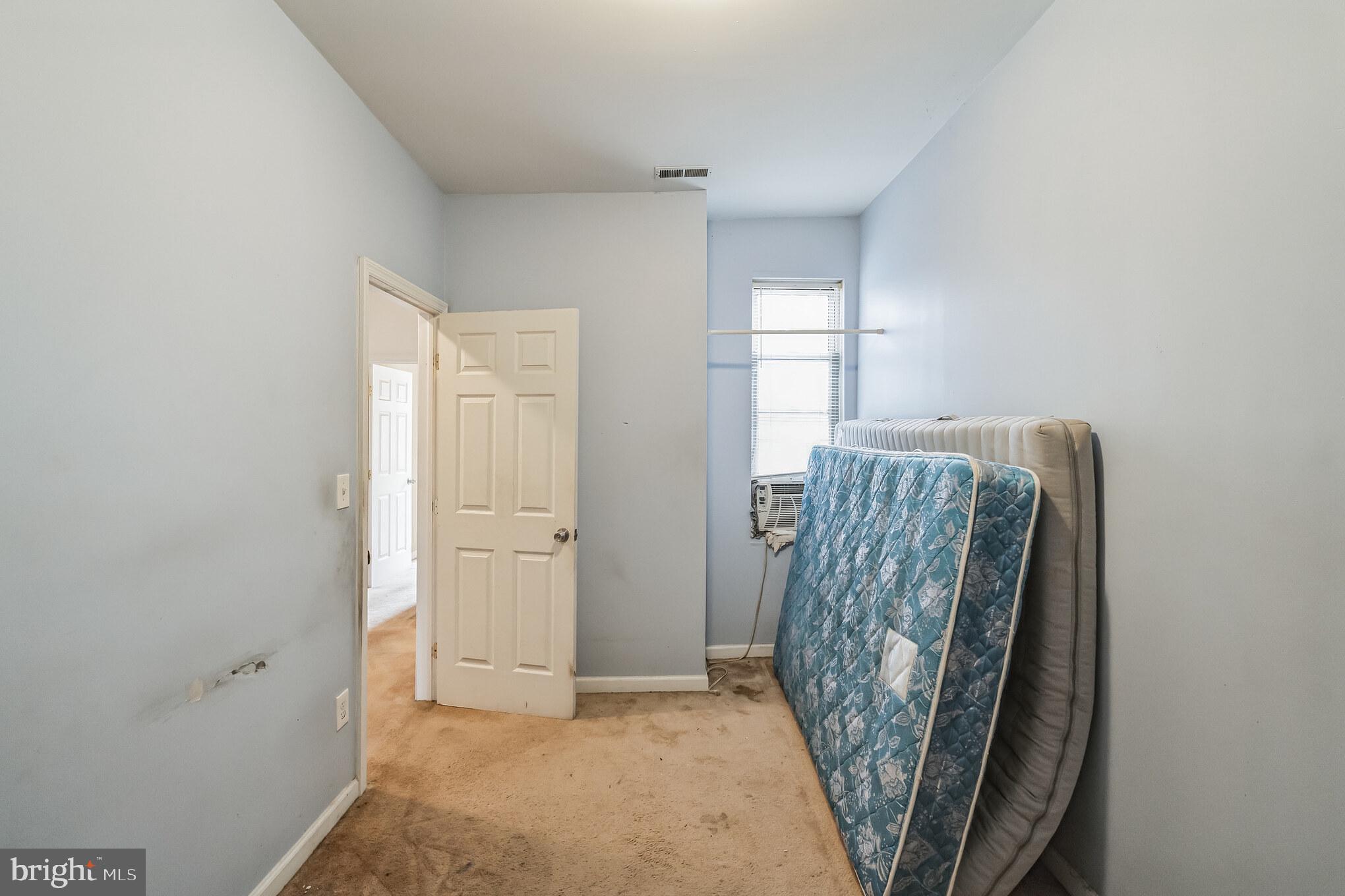 FRANKFORD - Residential