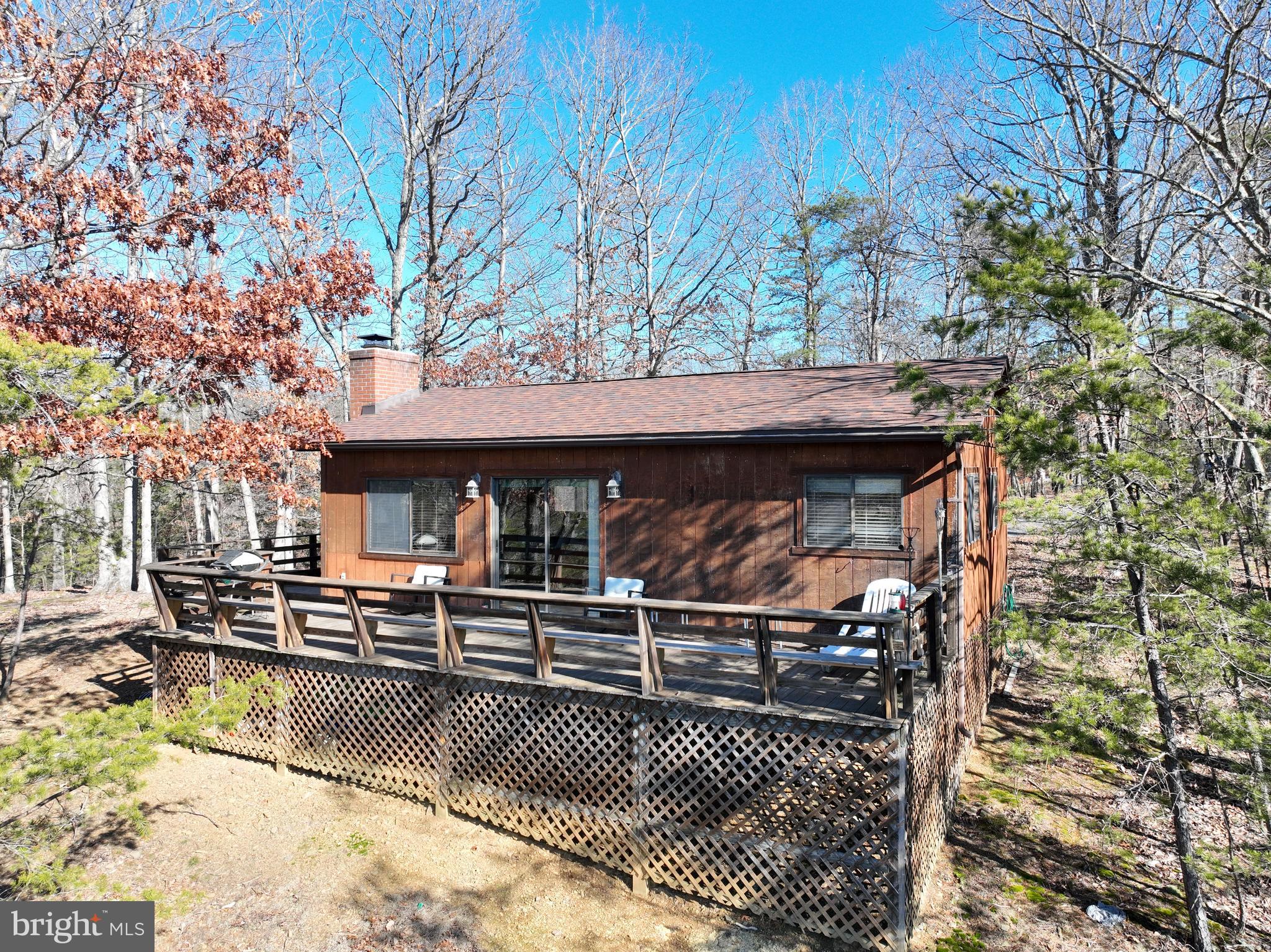 LITTLE MOUNTAIN ESTATES - Residential