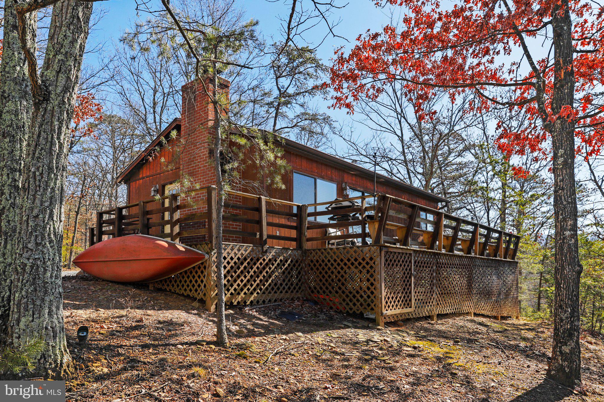 LITTLE MOUNTAIN ESTATES - Residential