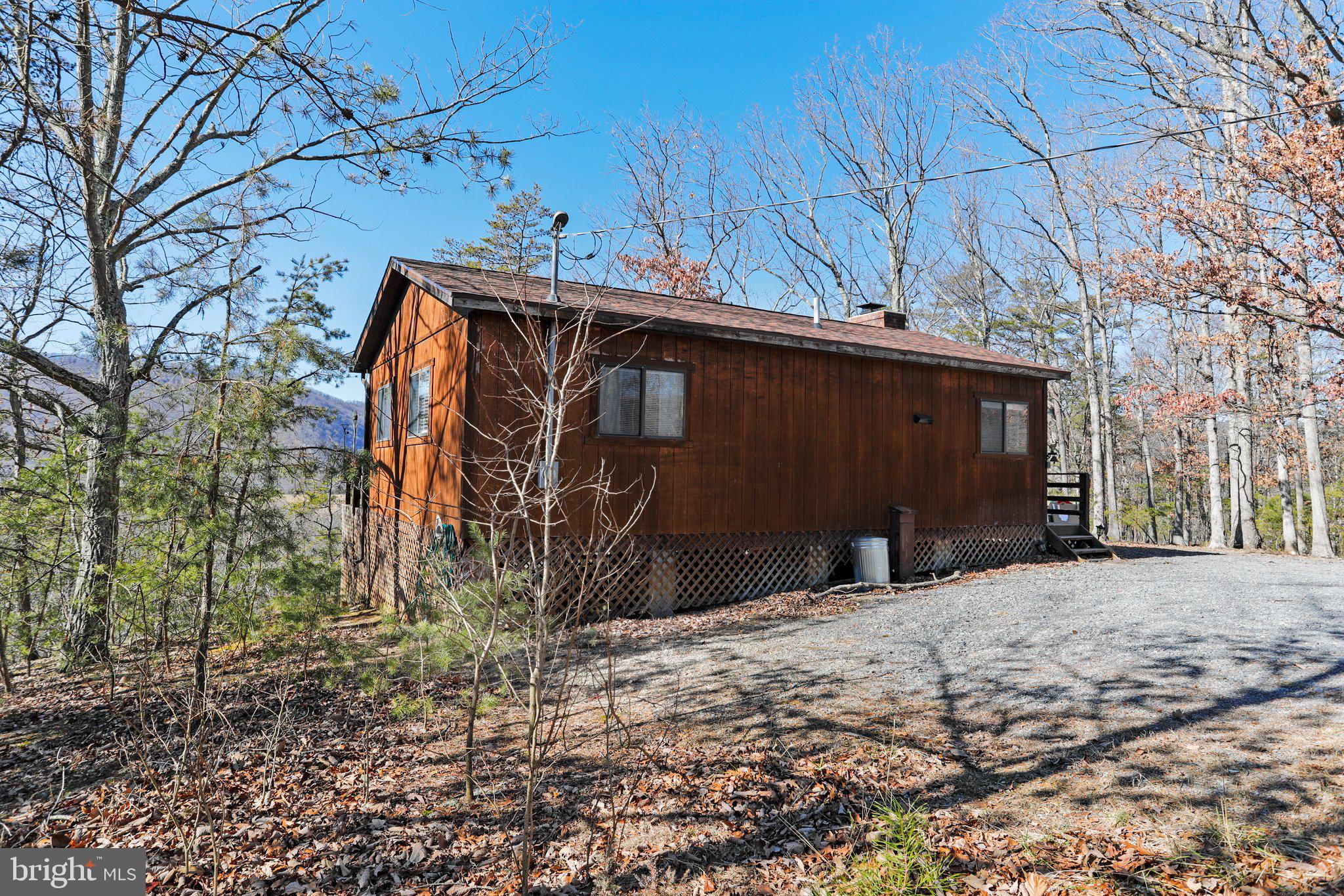 LITTLE MOUNTAIN ESTATES - Residential