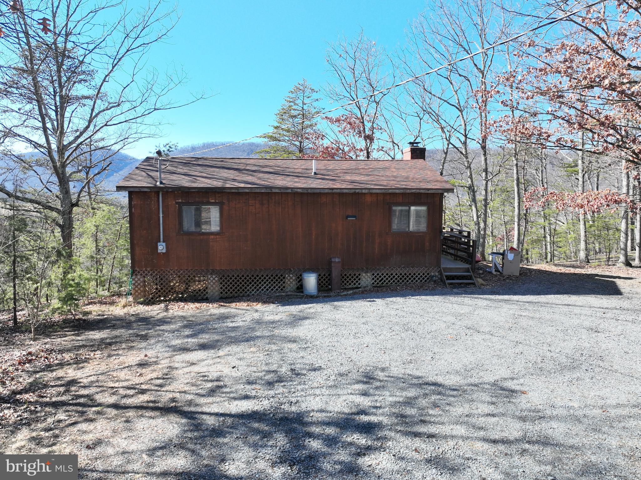 LITTLE MOUNTAIN ESTATES - Residential