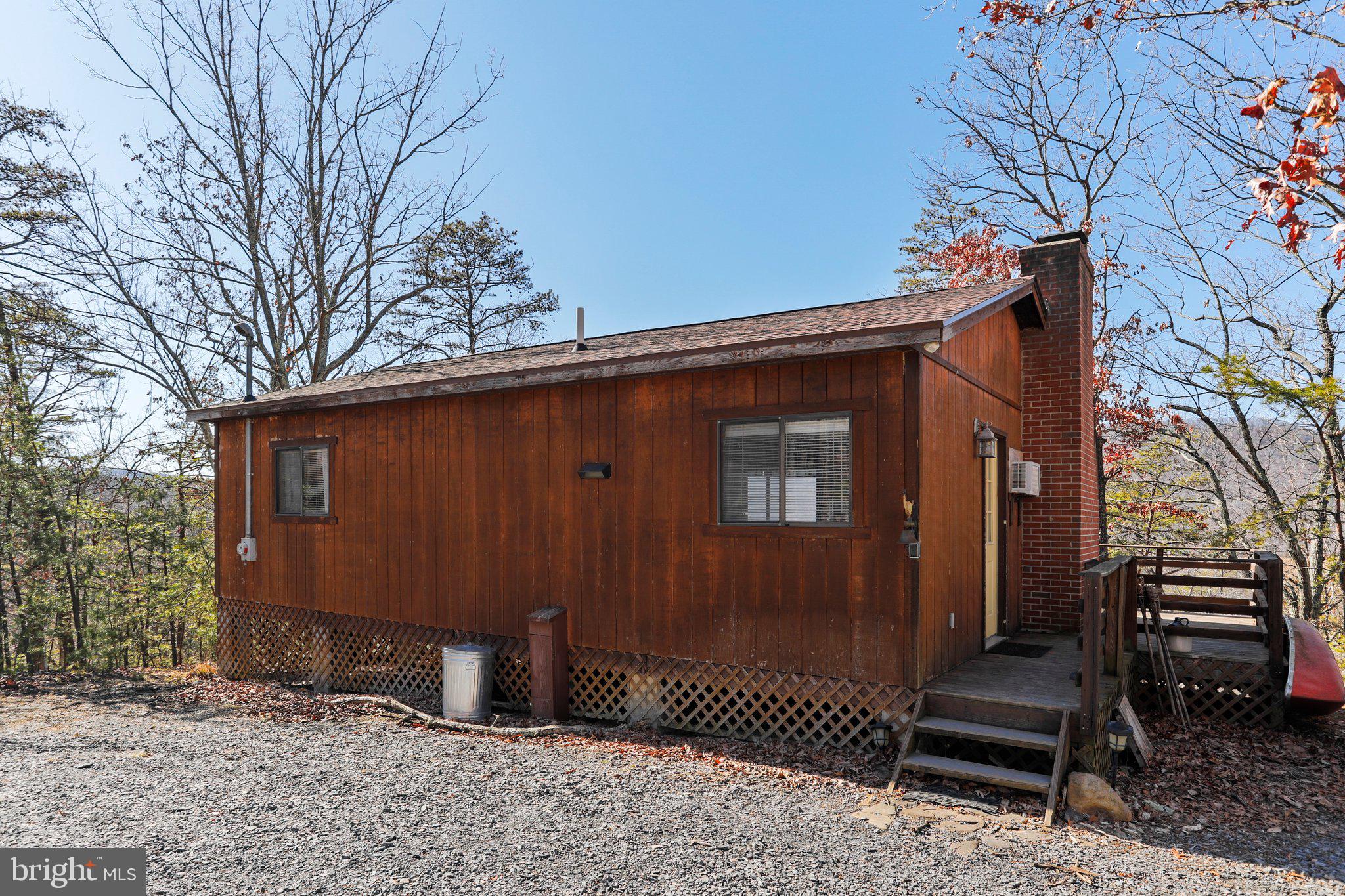 LITTLE MOUNTAIN ESTATES - Residential