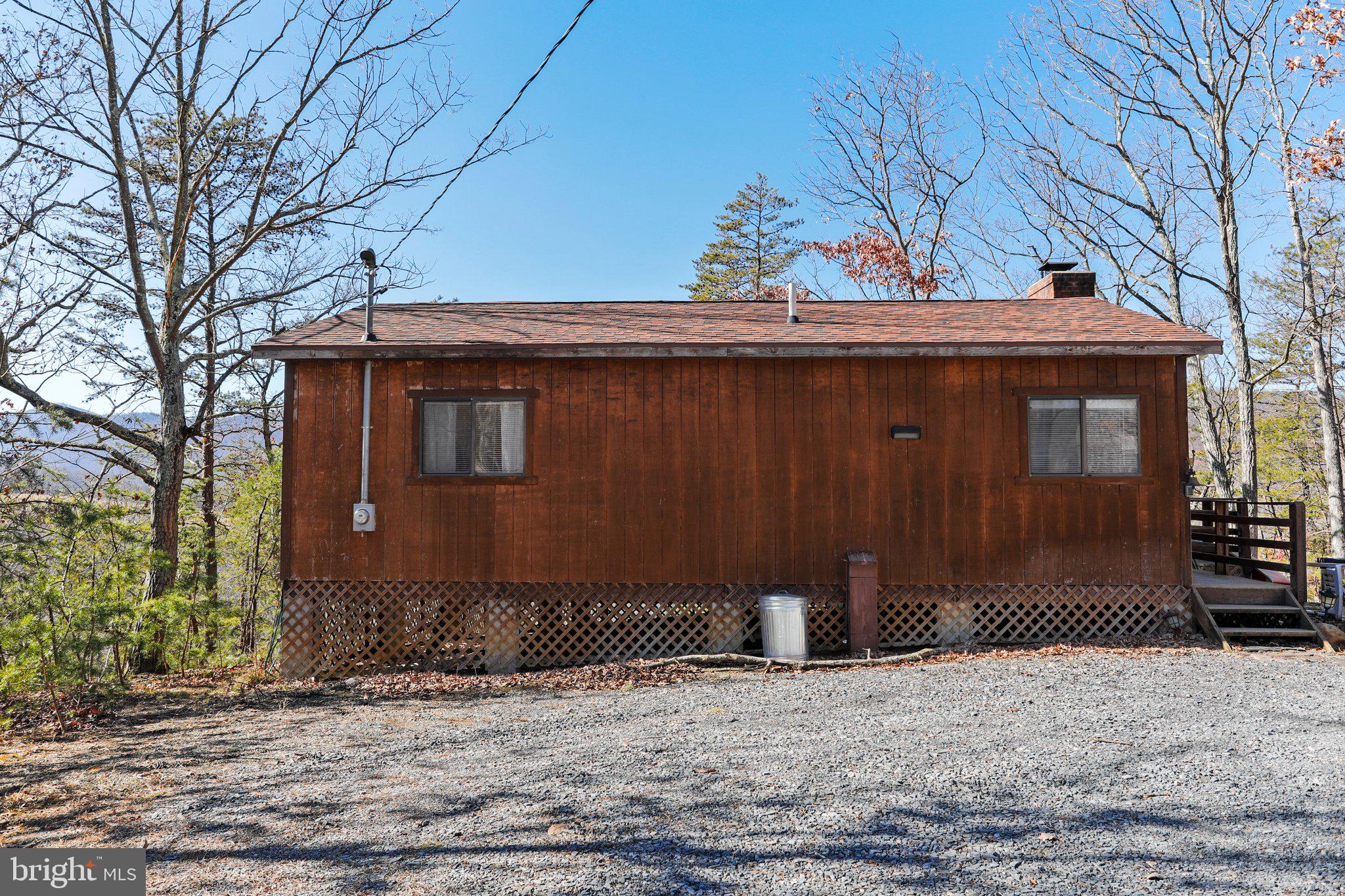 LITTLE MOUNTAIN ESTATES - Residential