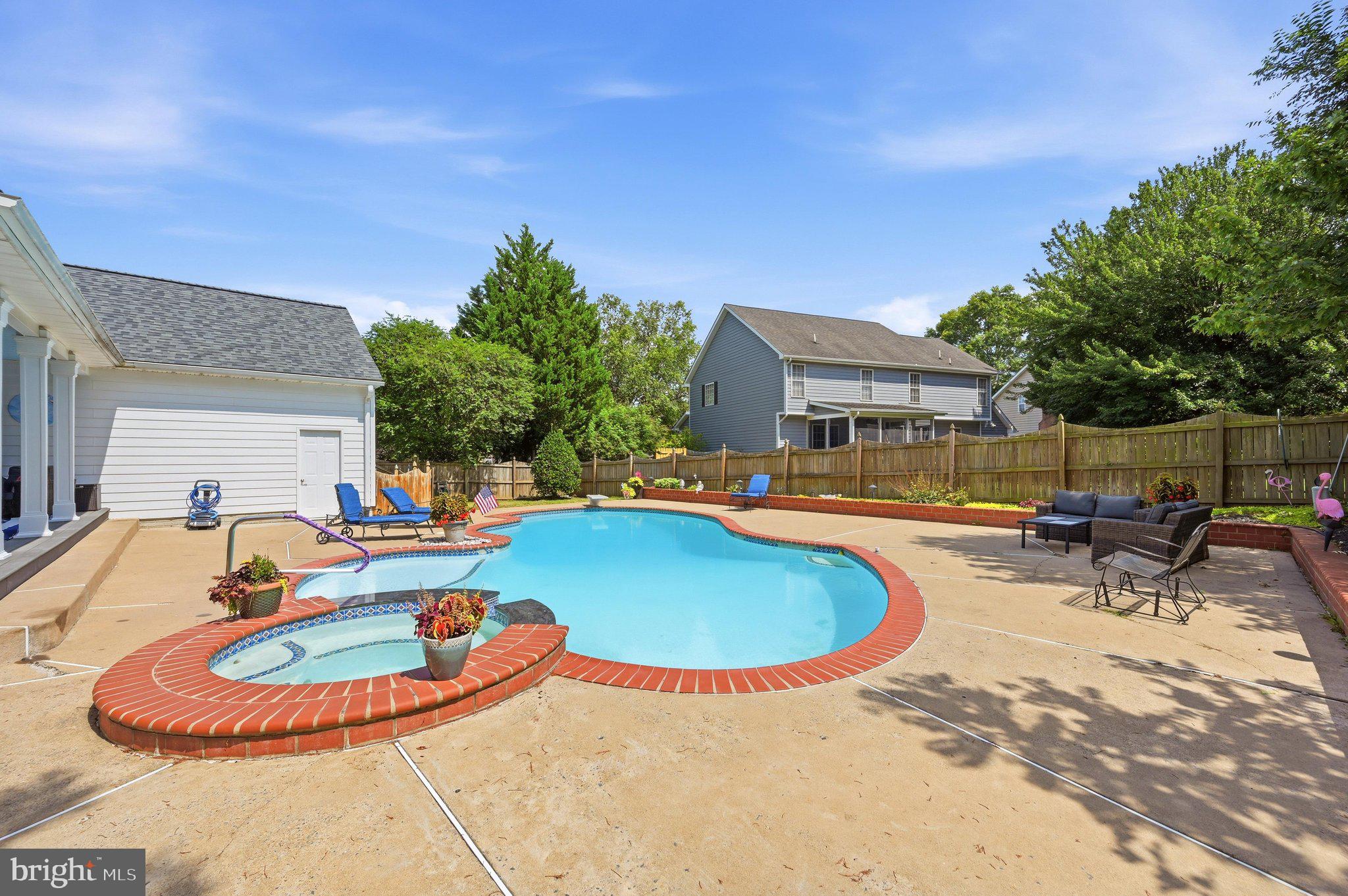 200 FAIRFIELD DRIVE