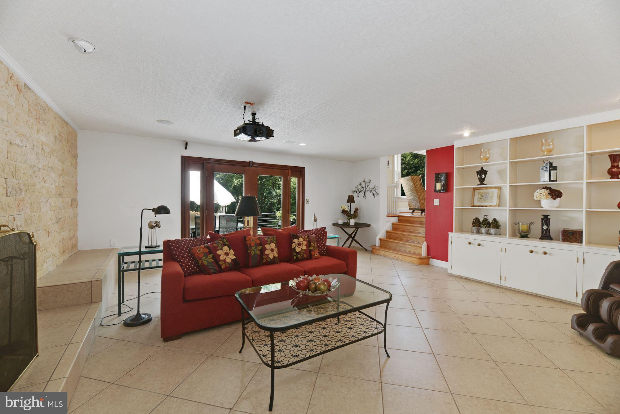 WAKEFIELD CHAPEL ESTATES - Residential Lease