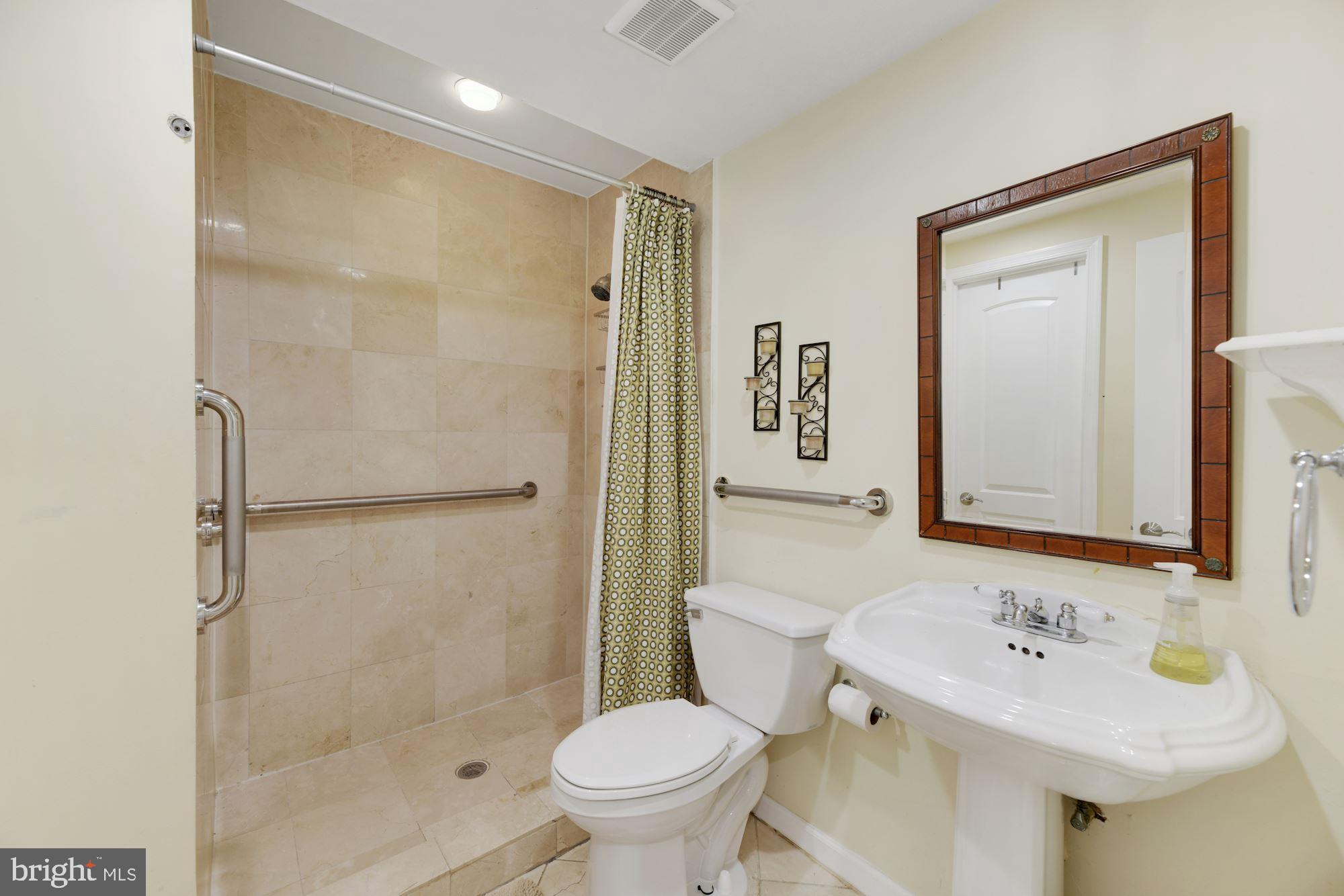 WAKEFIELD CHAPEL ESTATES - Residential Lease