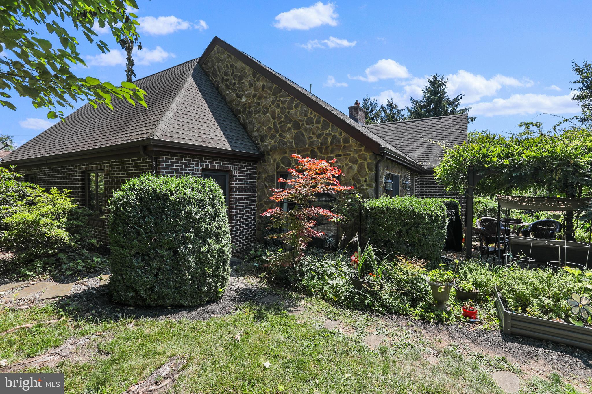 STONELEIGH - Residential