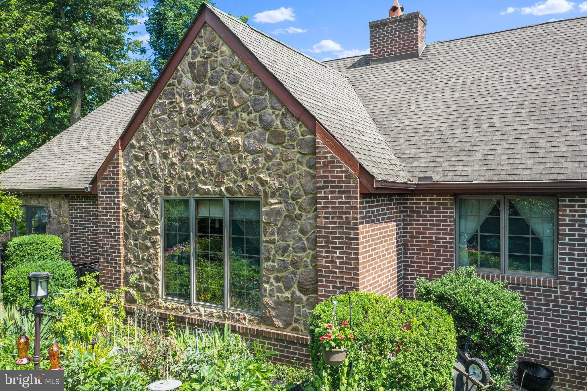 STONELEIGH - Residential