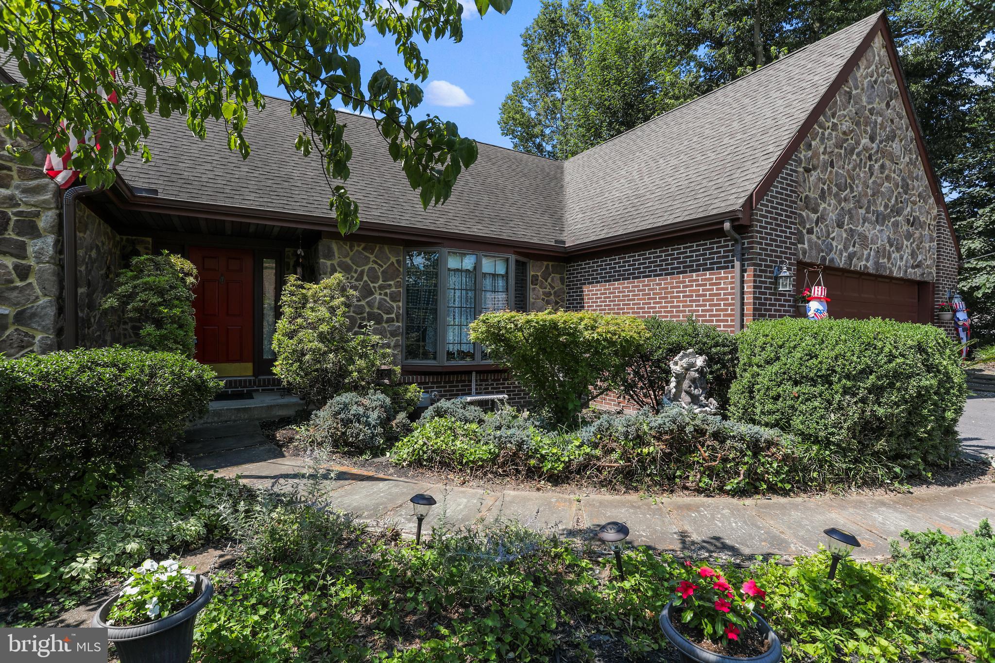 STONELEIGH - Residential