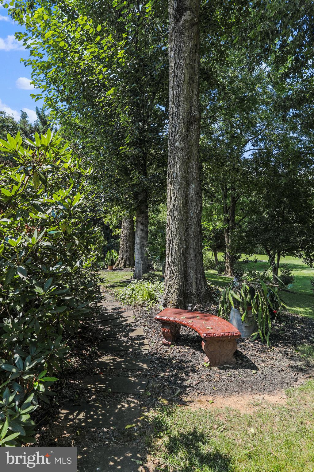 STONELEIGH - Residential