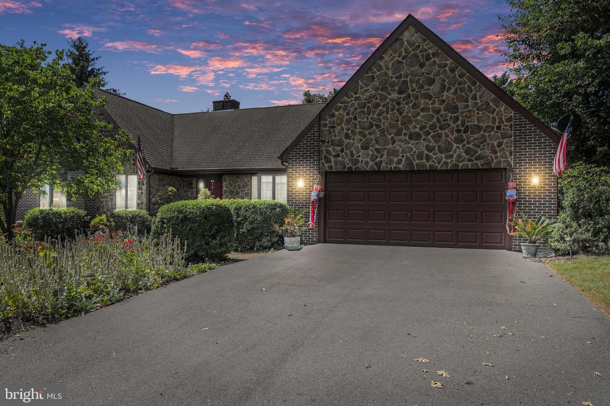 STONELEIGH - Residential