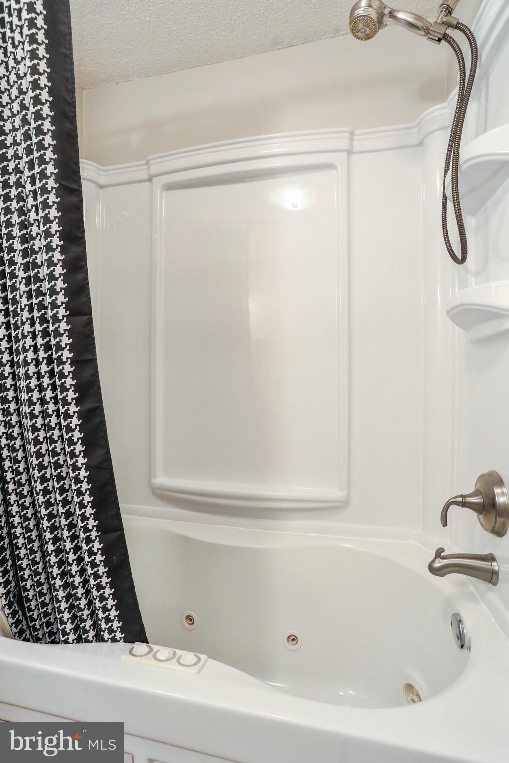 STONELEIGH - Residential