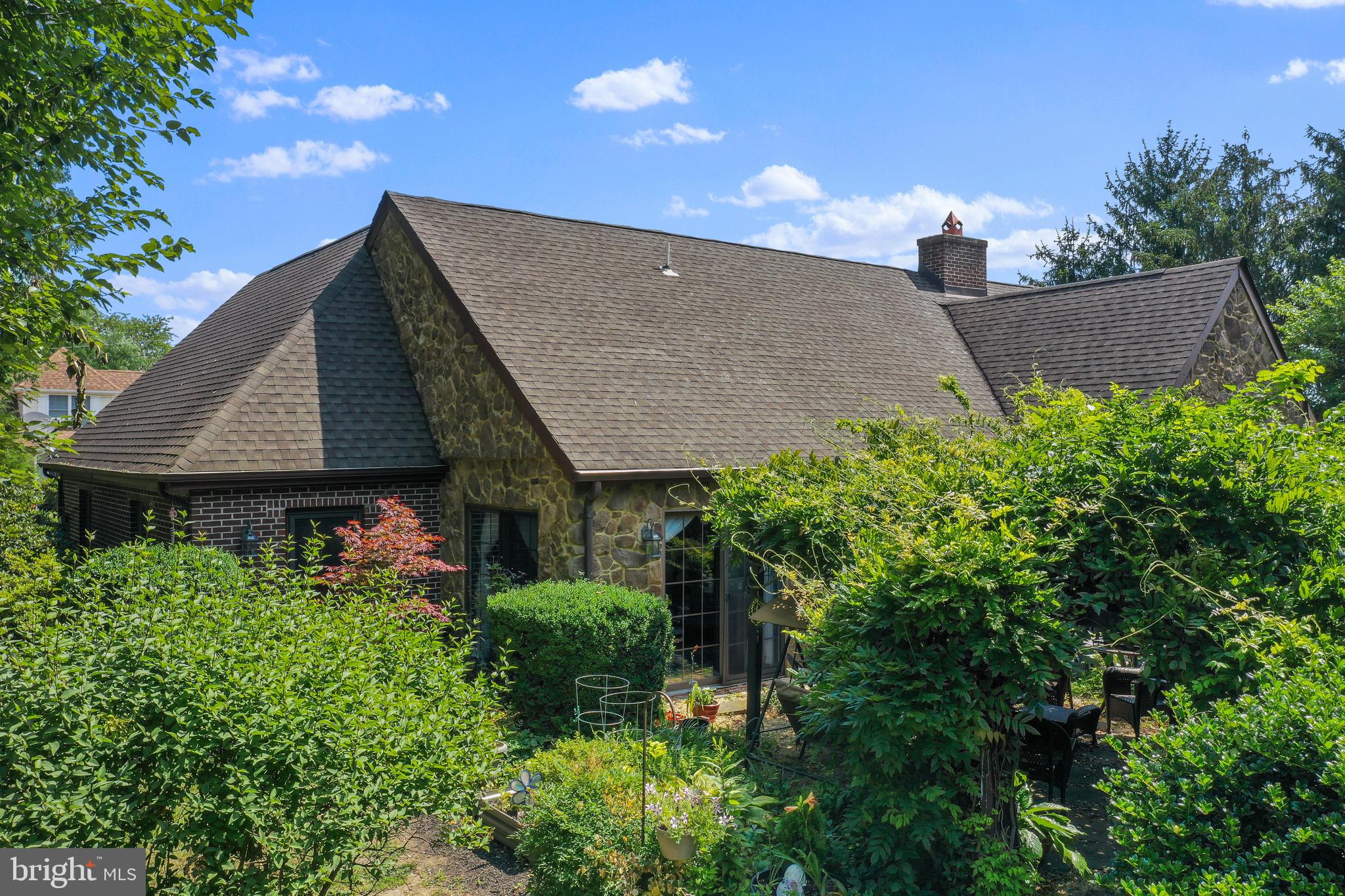 STONELEIGH - Residential