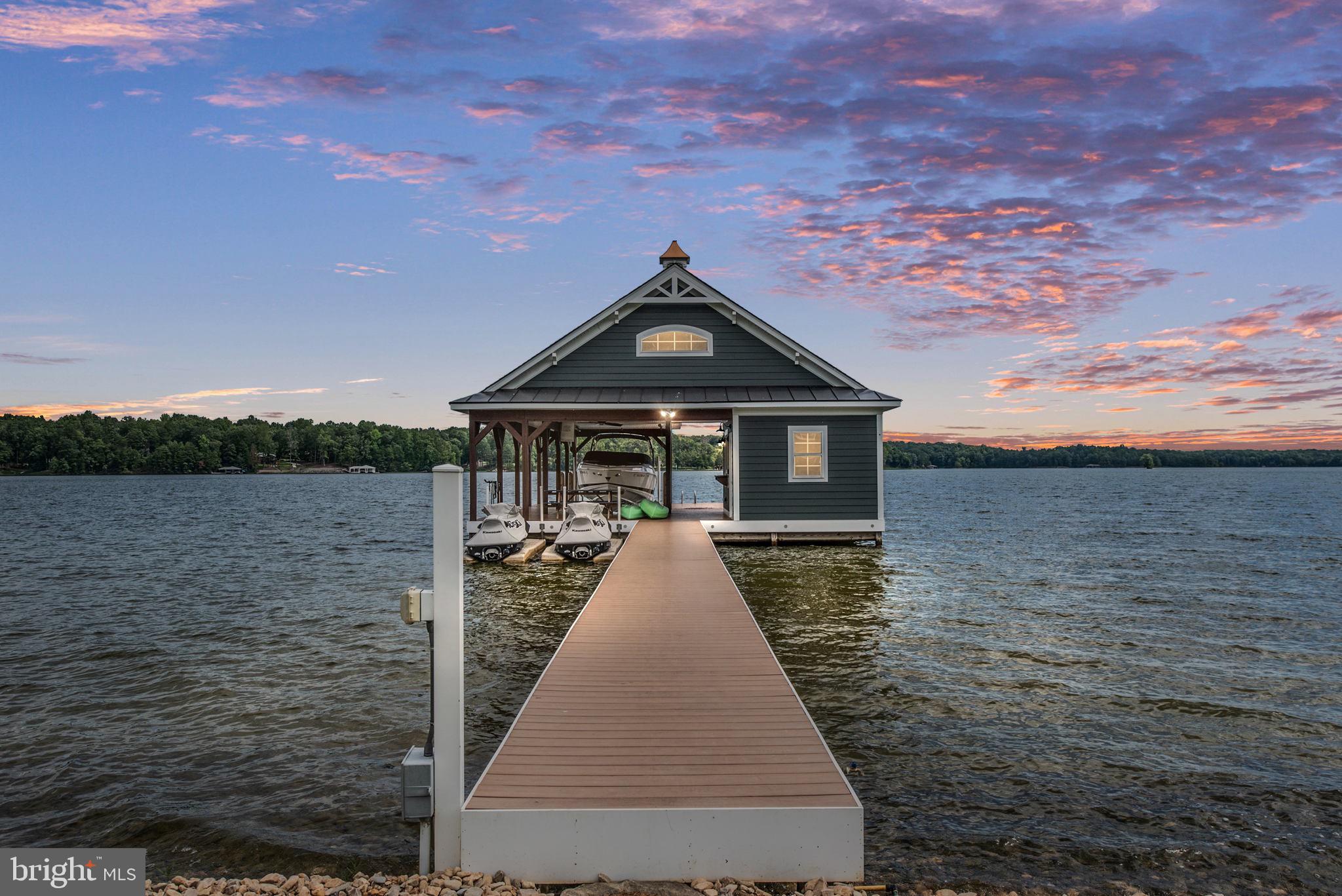 MAPLE SPRINGS - Residential