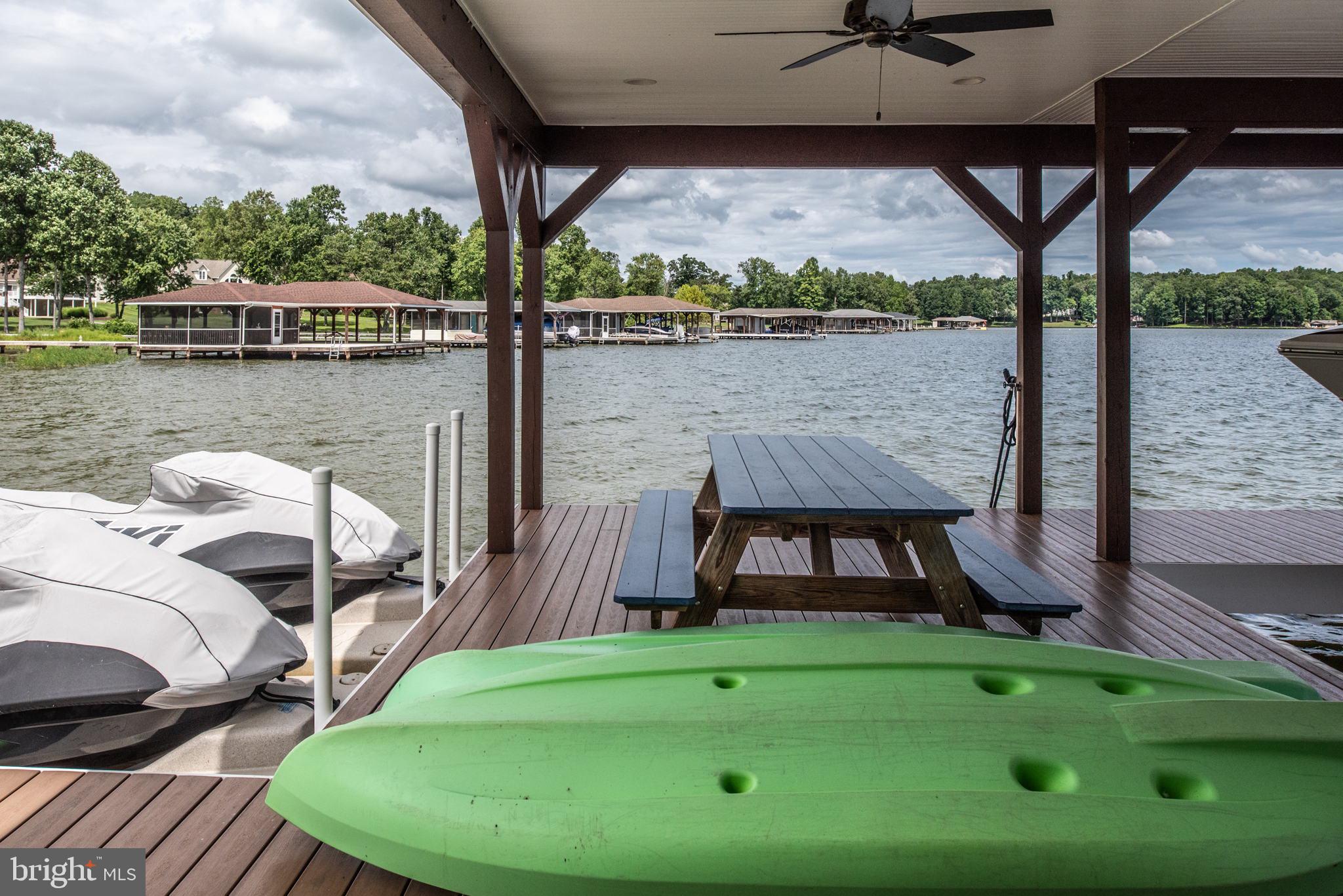 MAPLE SPRINGS - Residential