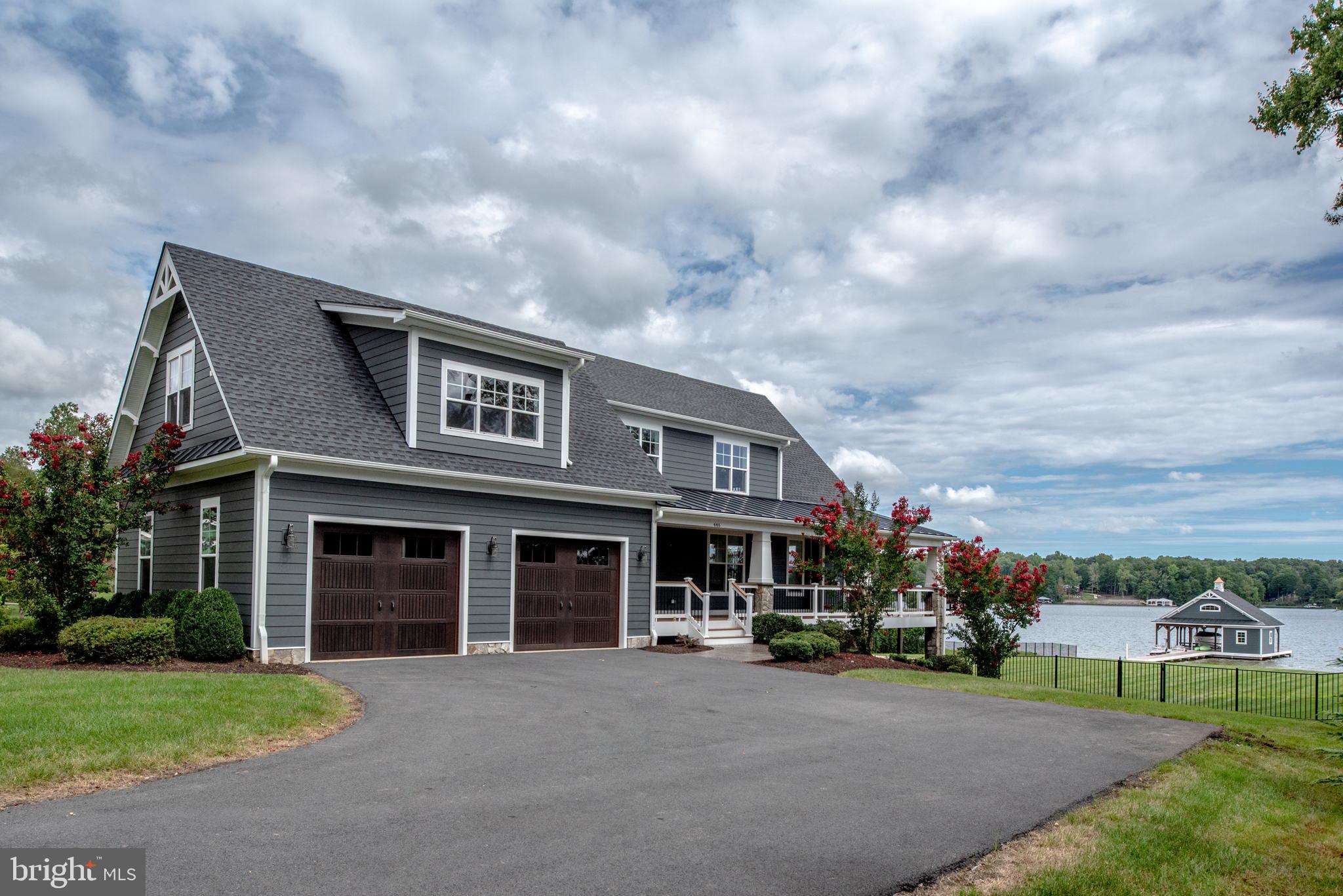 MAPLE SPRINGS - Residential