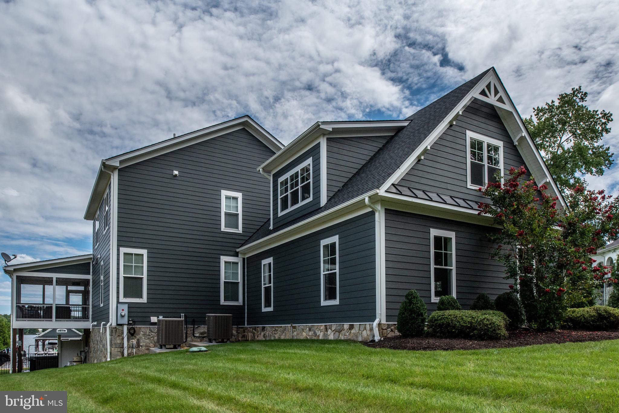 MAPLE SPRINGS - Residential