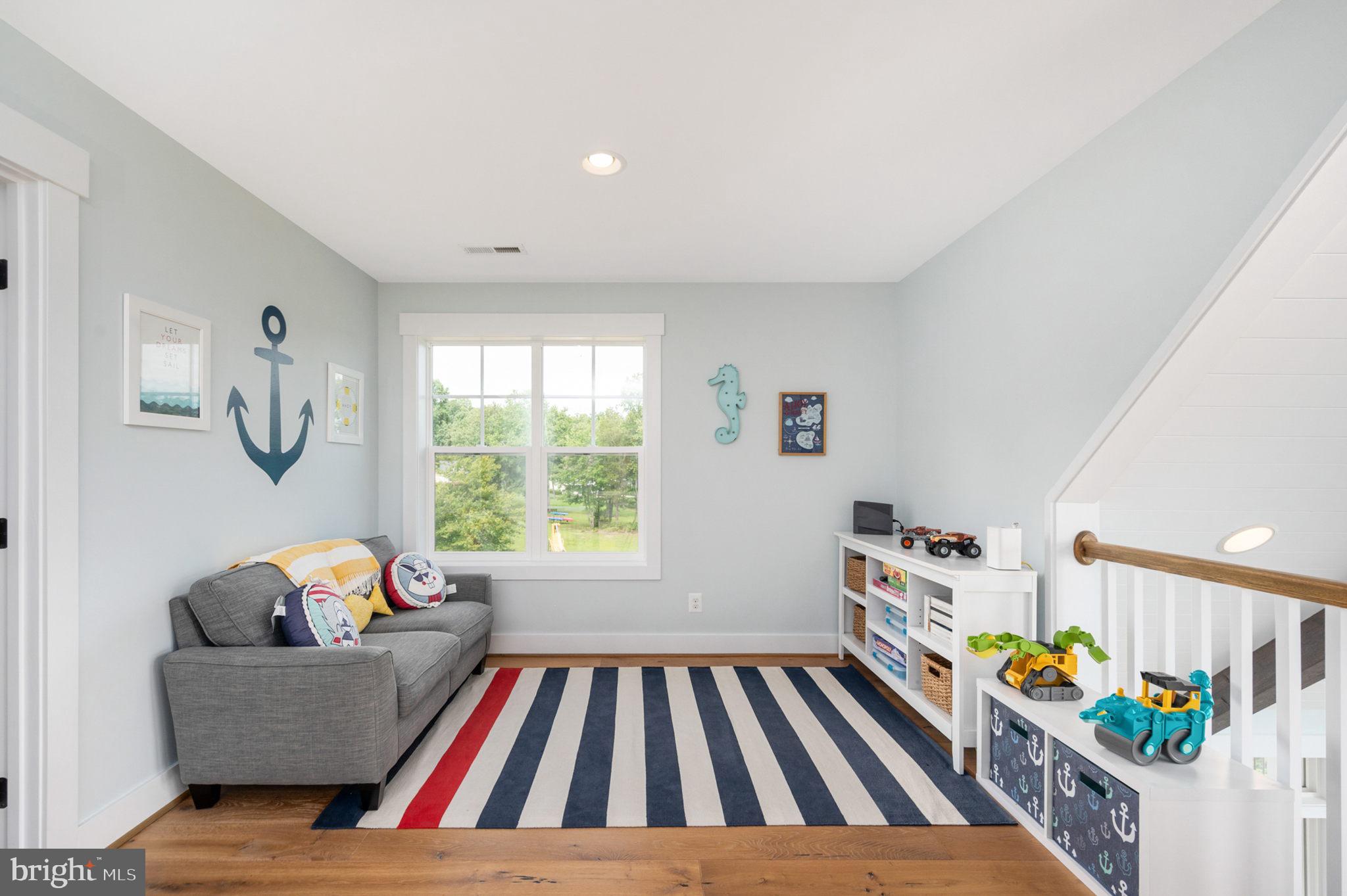 MAPLE SPRINGS - Residential