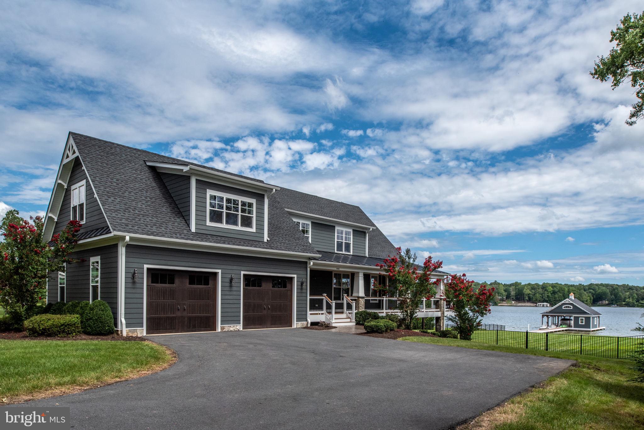 MAPLE SPRINGS - Residential