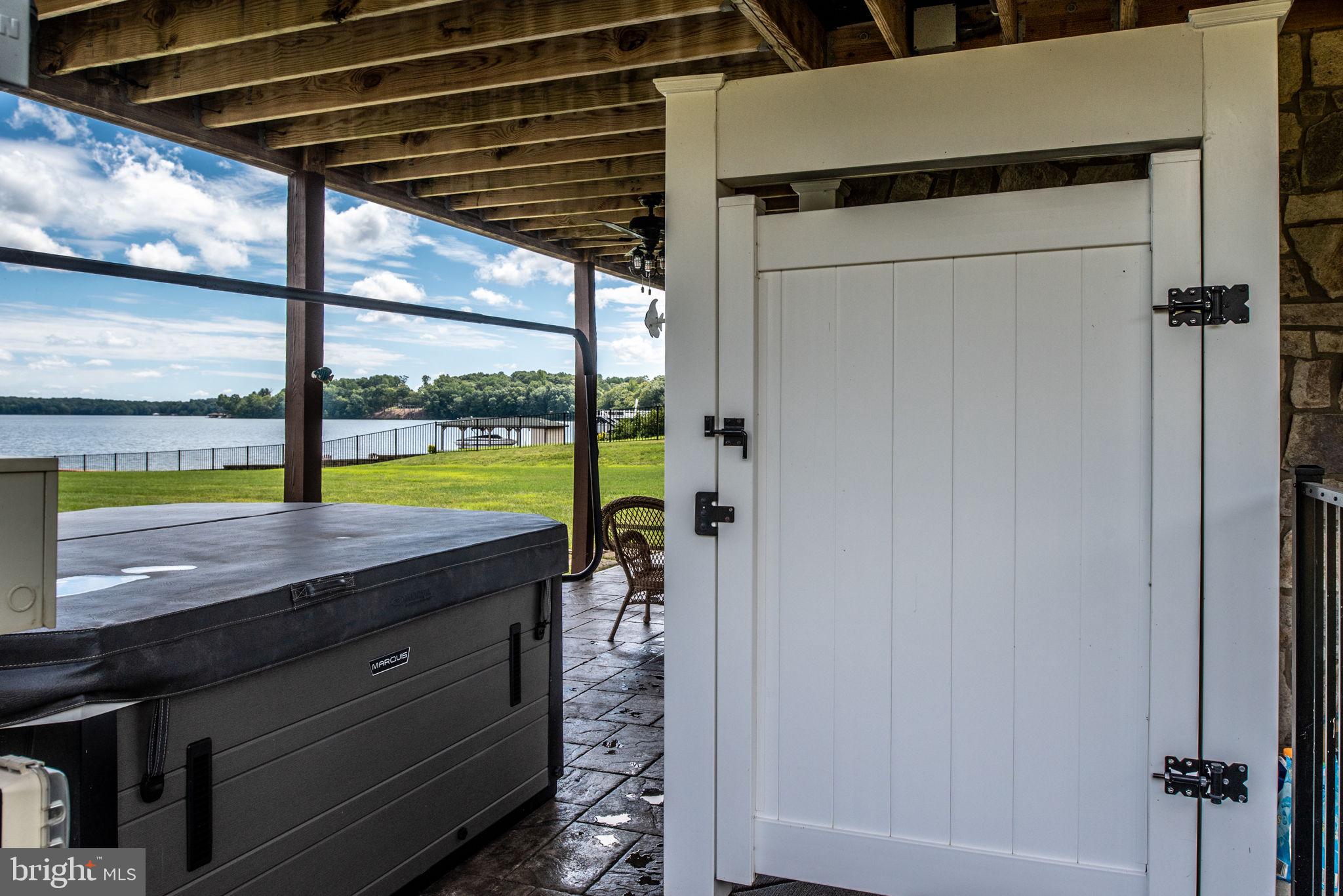 MAPLE SPRINGS - Residential