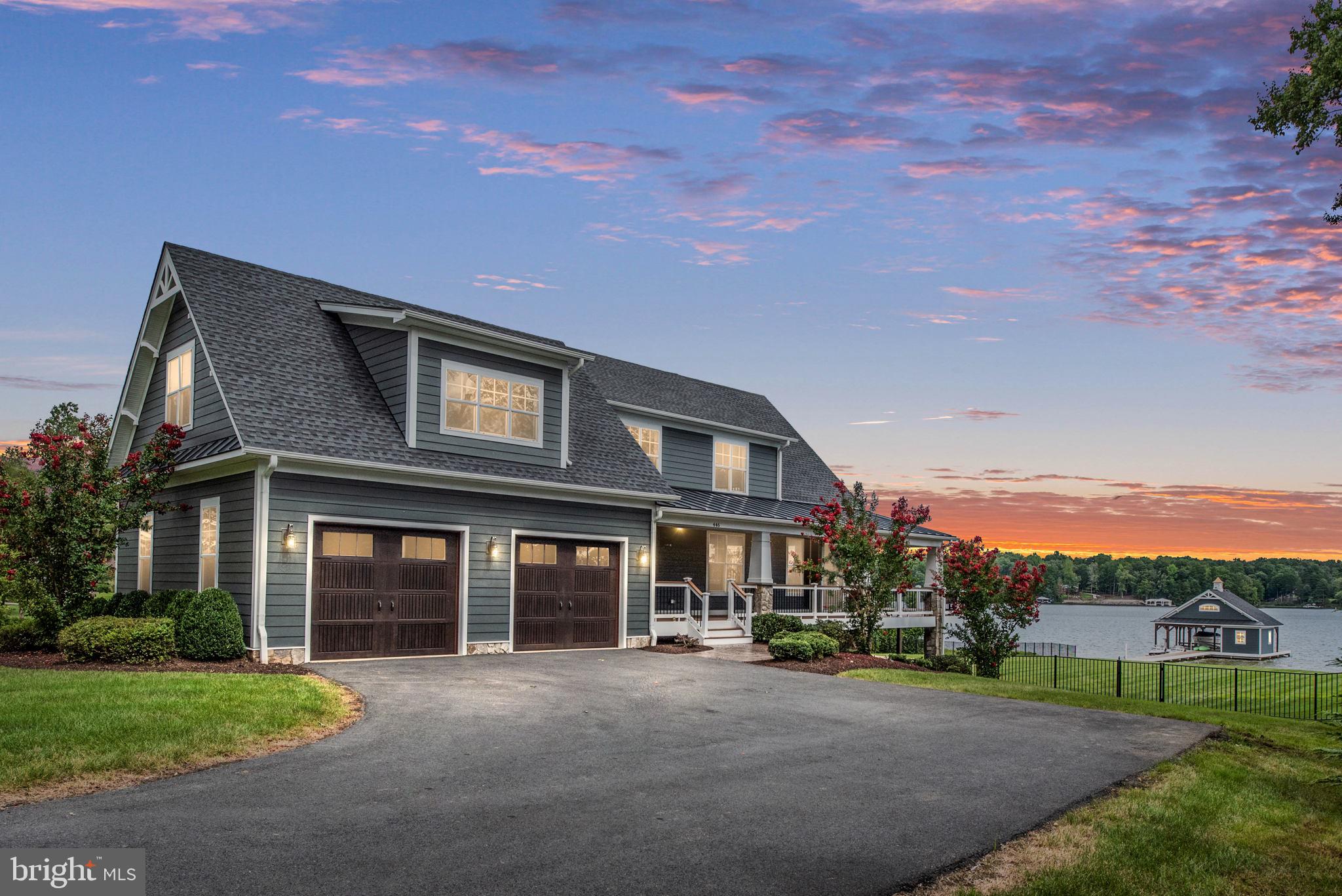 MAPLE SPRINGS - Residential