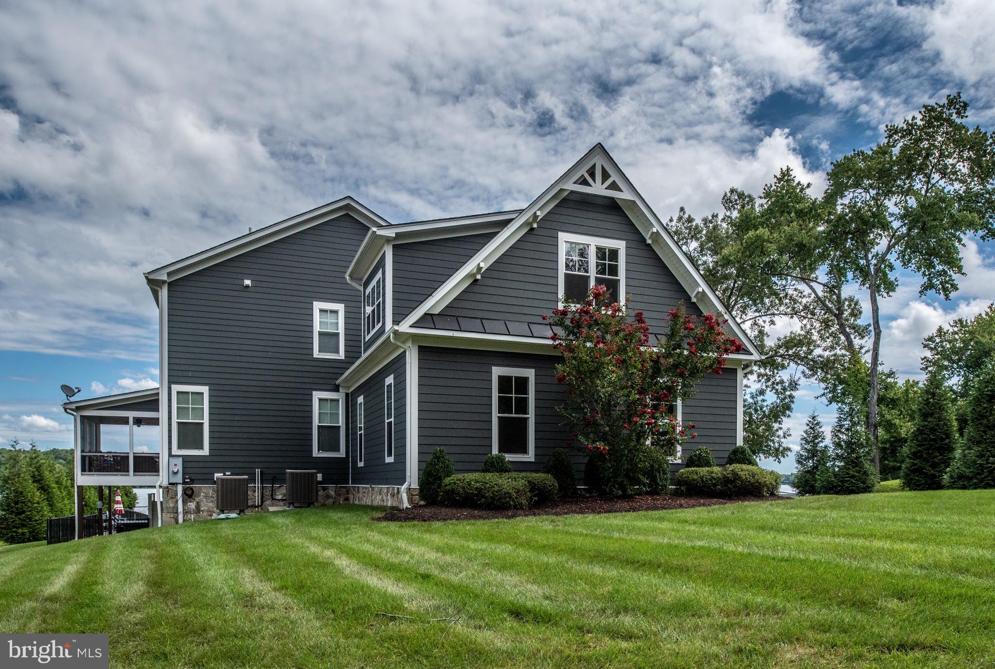 MAPLE SPRINGS - Residential