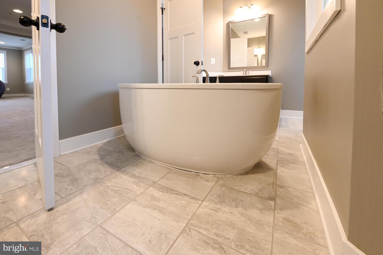 SOUTHERN HILLS - Residential