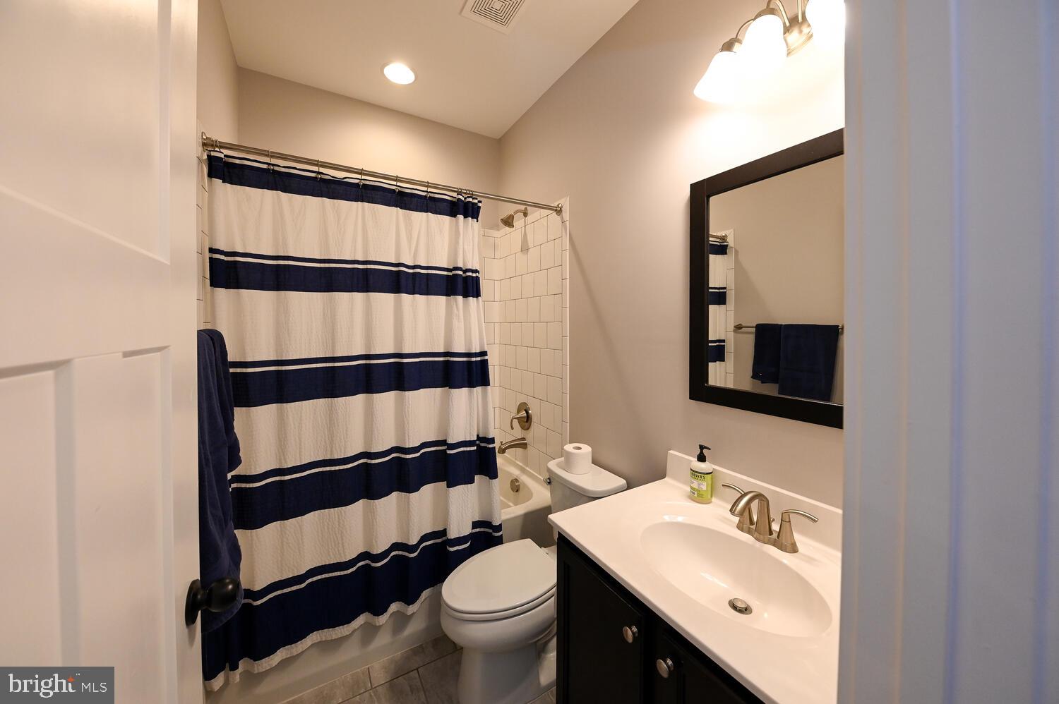 SOUTHERN HILLS - Residential