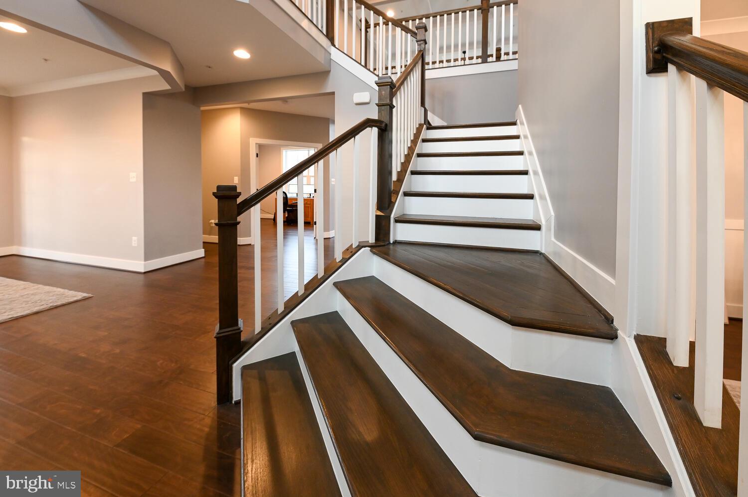 SOUTHERN HILLS - Residential