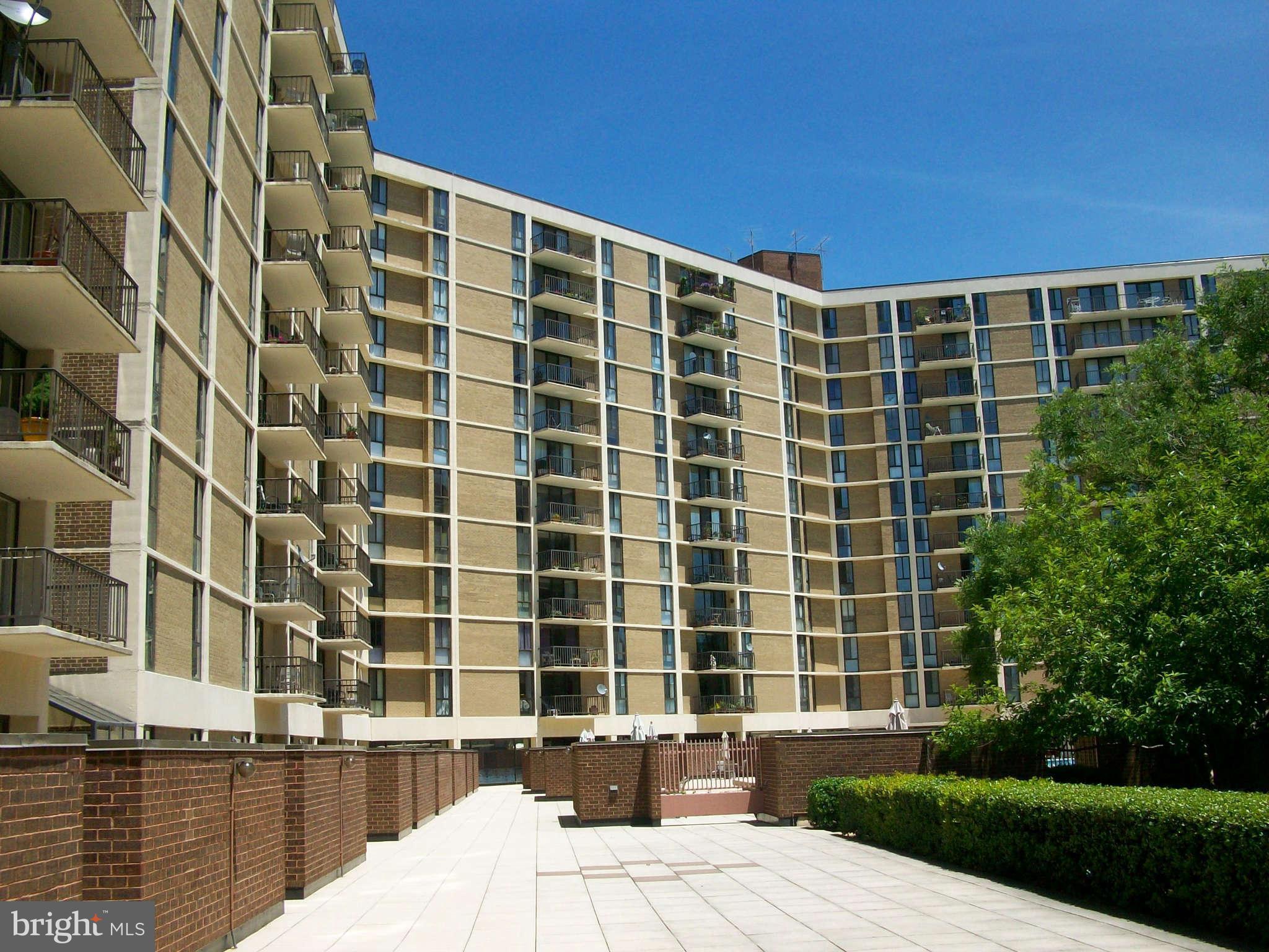 MCLEAN HOUSE - Residential Lease